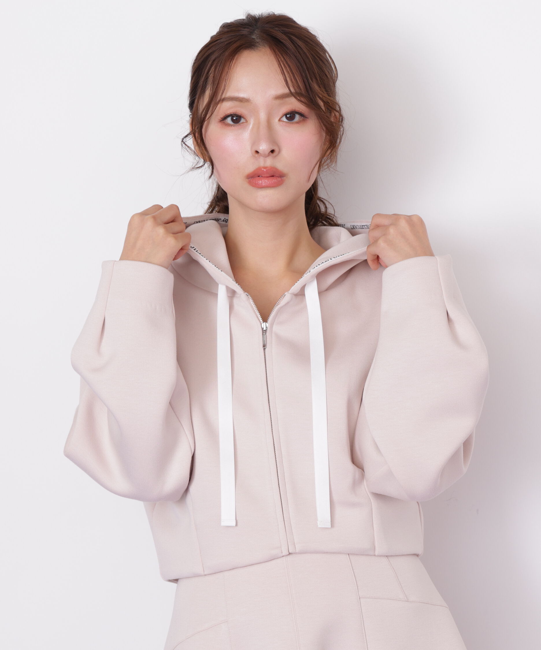  「ダイバー素材ショート丈フーディ」|Tシャツ・カットソー|