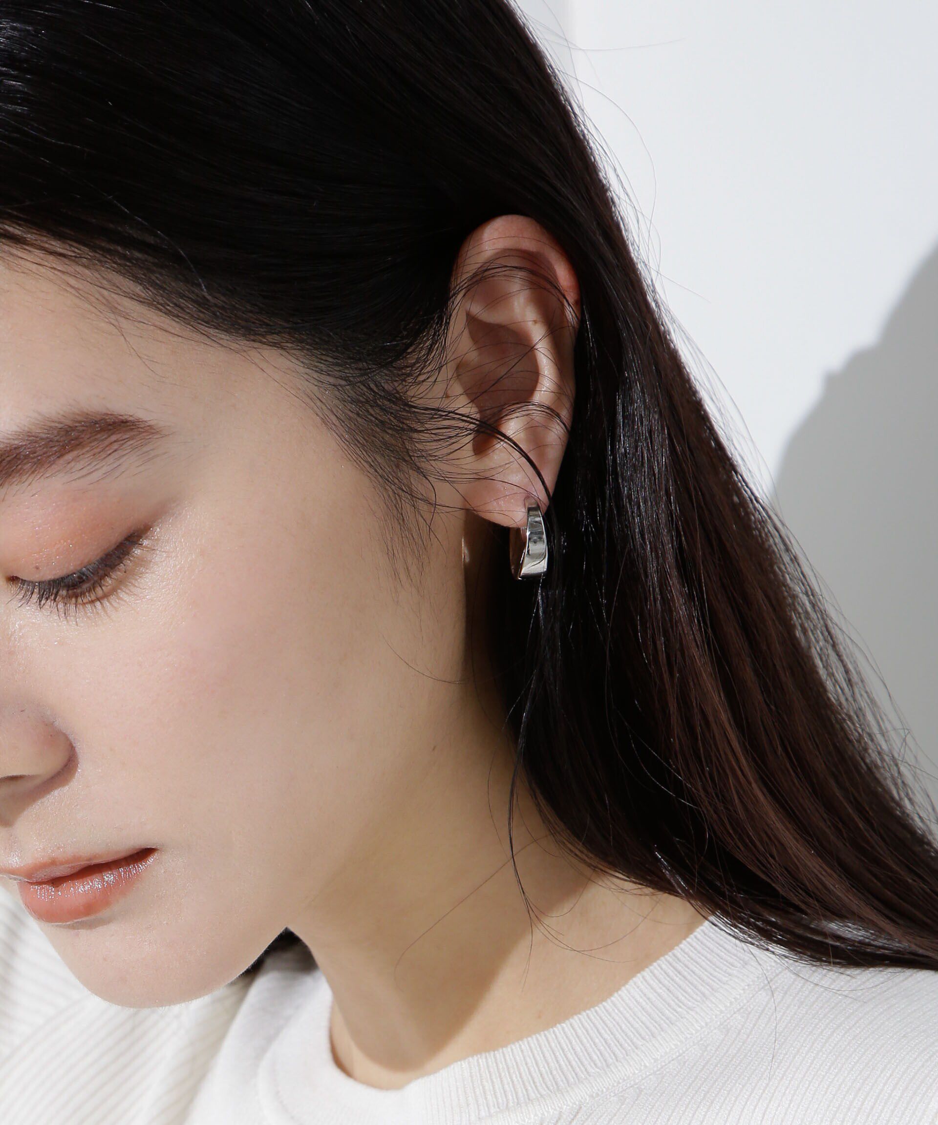 nano･universe「エッジミニフープピアス」|ピアス|シルバー