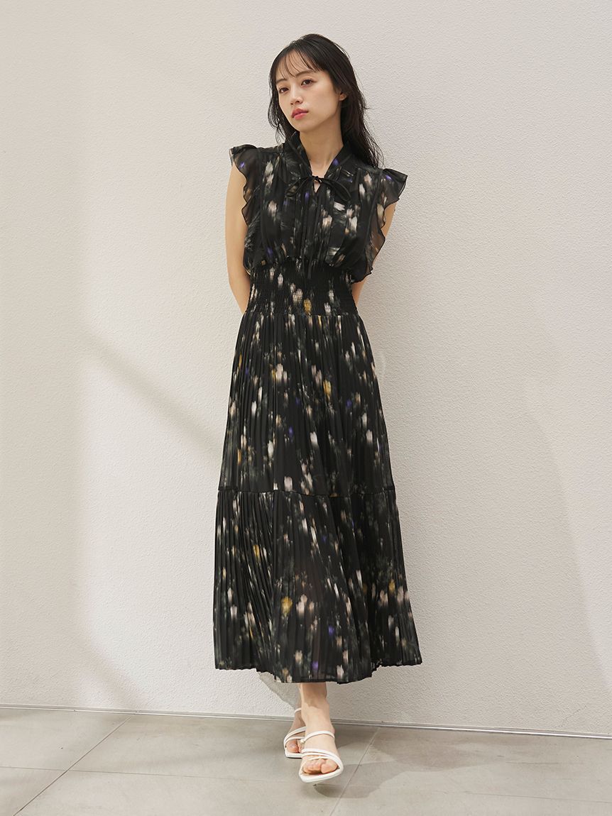 SNIDEL「【販路限定サイズあり】Sustainableフリルプリーツワンピース」|ワンピース|