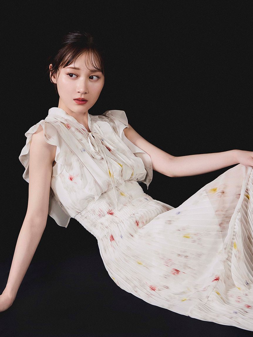 SNIDEL「【販路限定サイズあり】Sustainableフリルプリーツワンピース」|ワンピース|