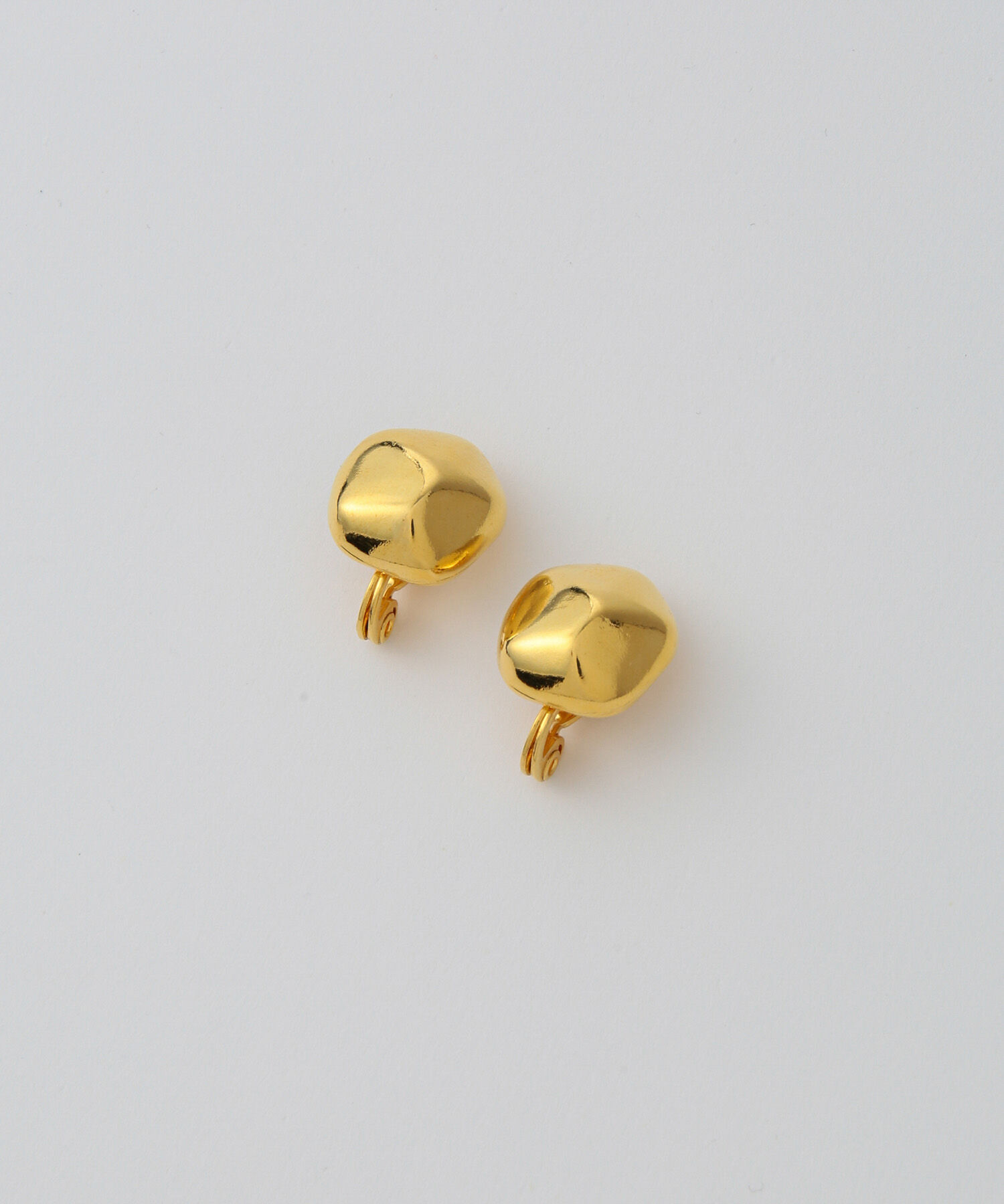 ROPE「【MITAKE BUTTON】モチーフイヤリング」|イヤリング|