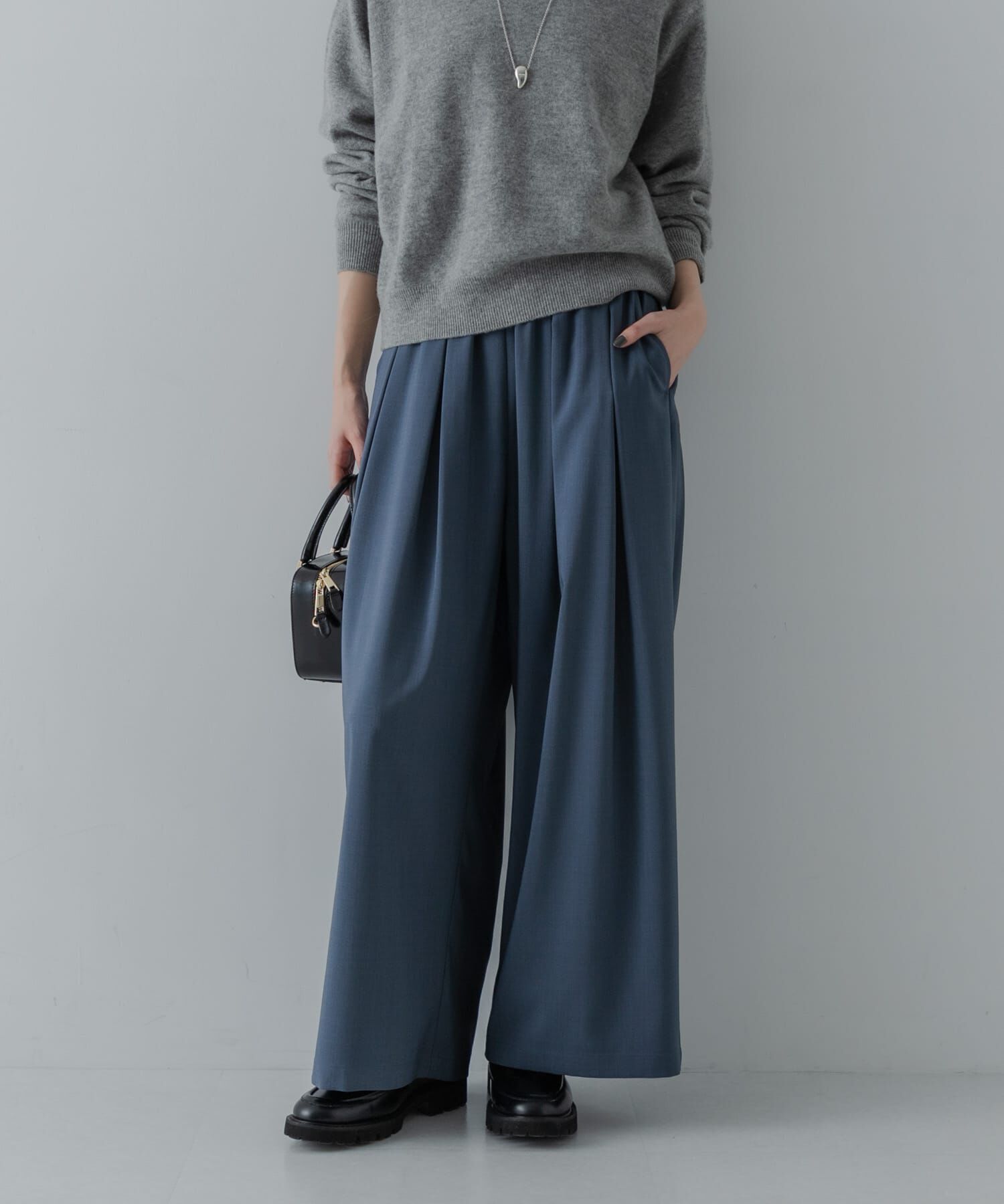 URBAN RESEARCH「ストレッチタックギャザーワイドパンツ」|その他|