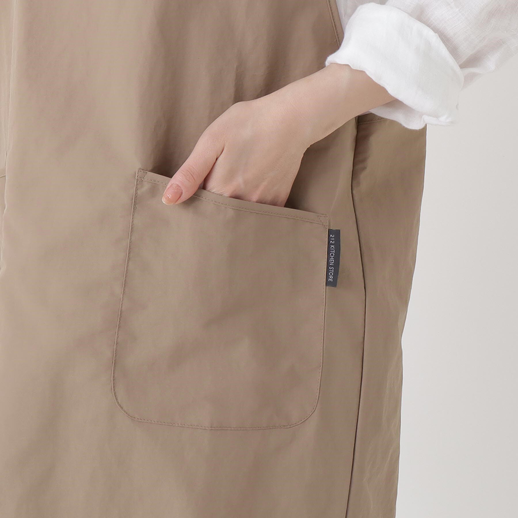 212 KITCHEN STORE「さらっとエプロン BR ＜212Kオリジナル ＞」|食器・キッチングッズ|