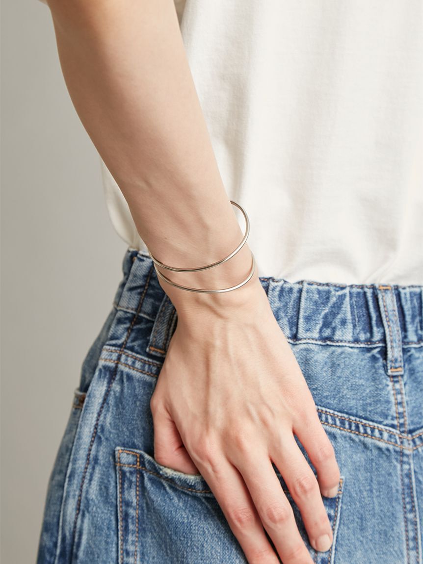 Mila Owen「【EVERYDAY PROOF JEWELRY 】ラインバングル」|ブレスレット・バングル|