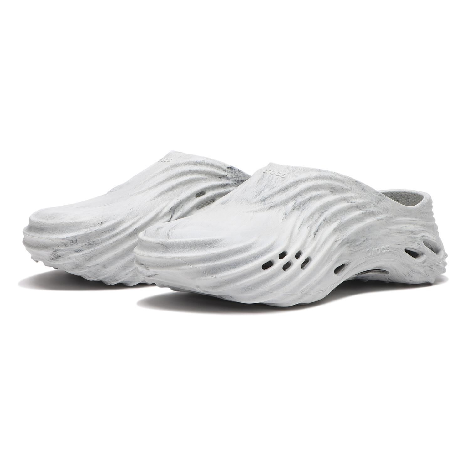 crocs「【crocs】ECHO WATERCOLOR MARBLED WAVE」|サンダル|