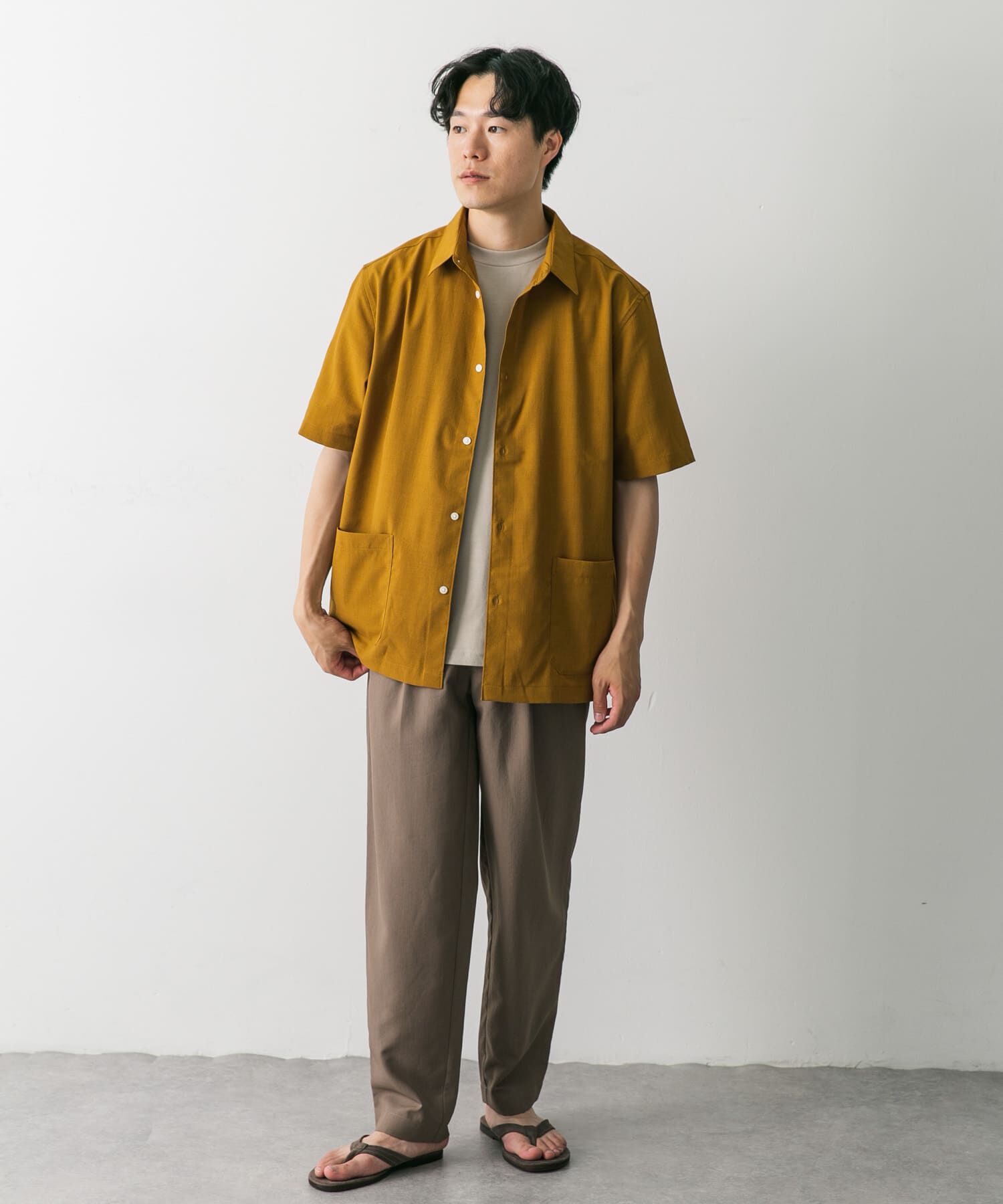 URBAN RESEARCH DOORS「『UR TECH DRYLUXE』『イージーケア/速乾』レギュラーカラーシャツ」|シャツ・ブラウス|