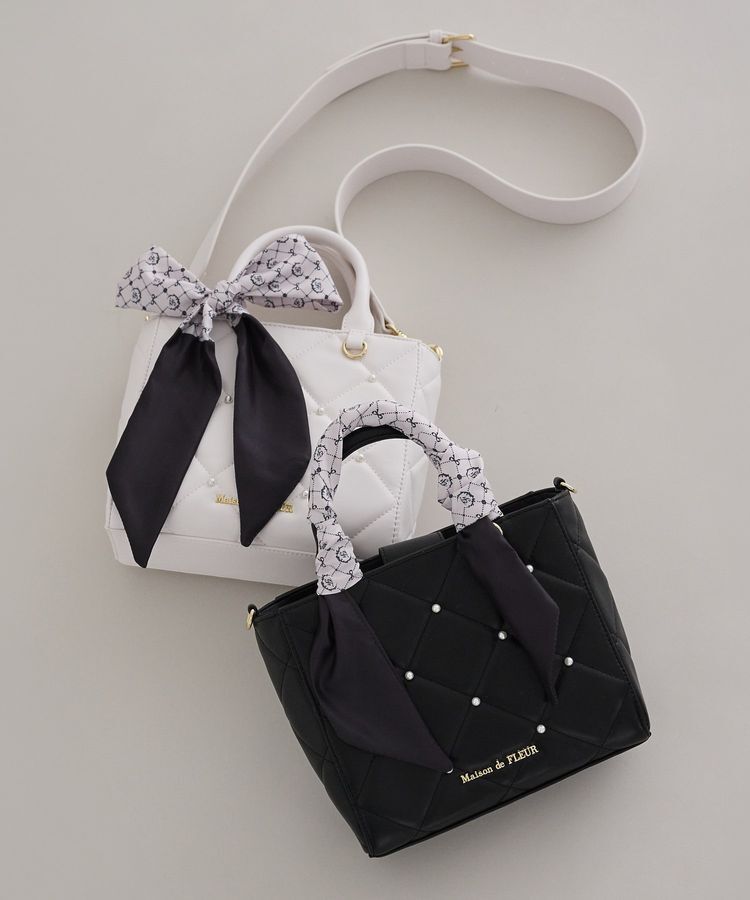 Maison de FLEUR「【スカーフ付き/2Way】パールキルティングトートバッグ」|ハンドバッグ|