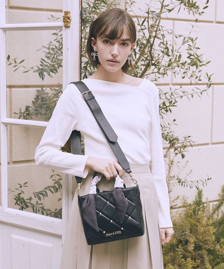 Maison de FLEUR「【スカーフ付き/2Way】パールキルティングトートバッグ」|ハンドバッグ|