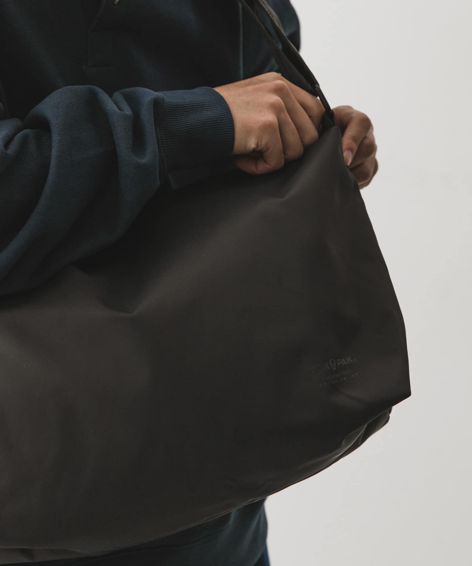 URBAN RESEARCH DOORS「『撥水』『別注』YAKPAK&times;DOORS　SHOULDER BAG M」|ショルダー・メッセンジャー|