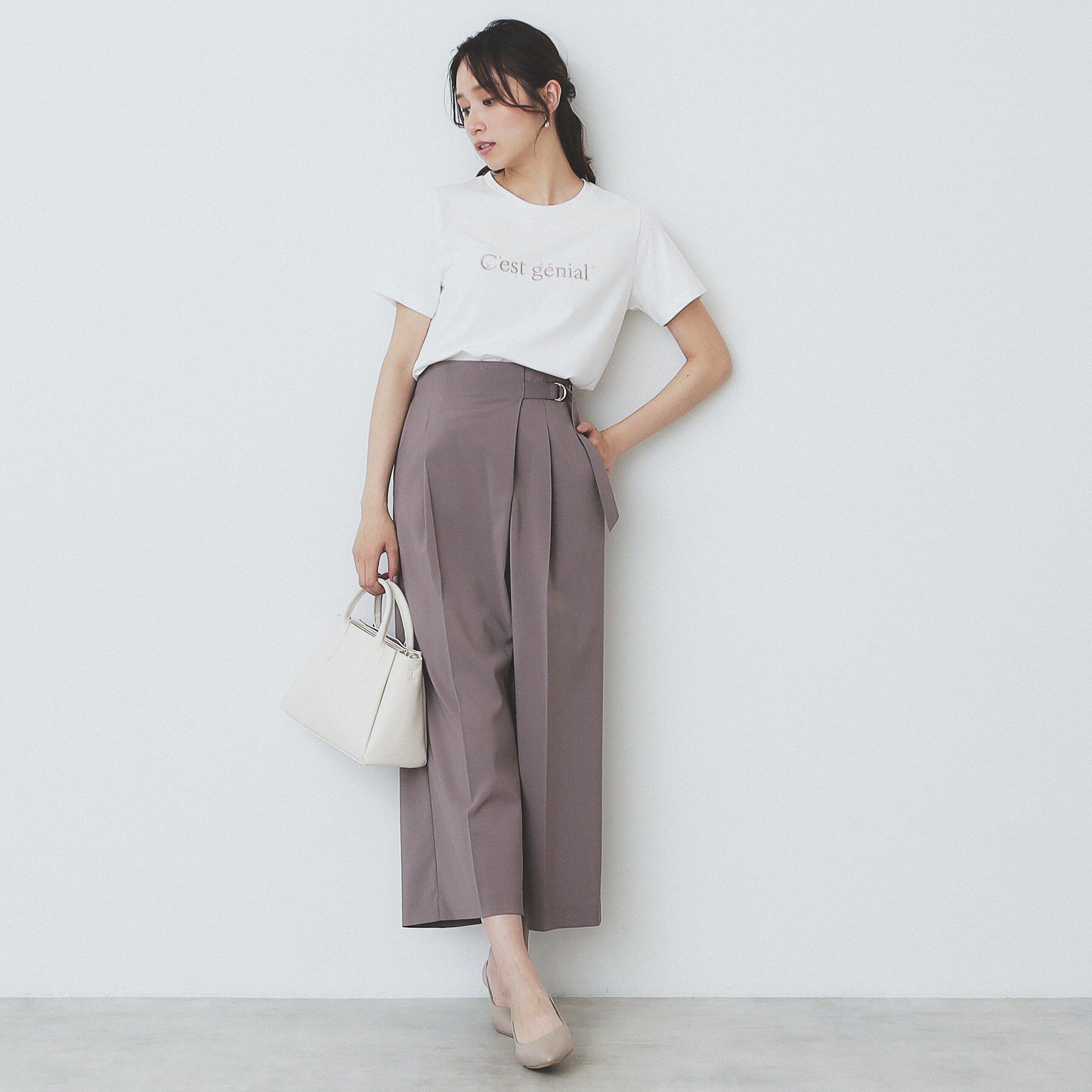 index「パール調刺繍ロゴTシャツ【汗ジミ防止/吸水速乾/接触冷感/UVケア/洗濯機洗い可】」|Tシャツ・カットソー|