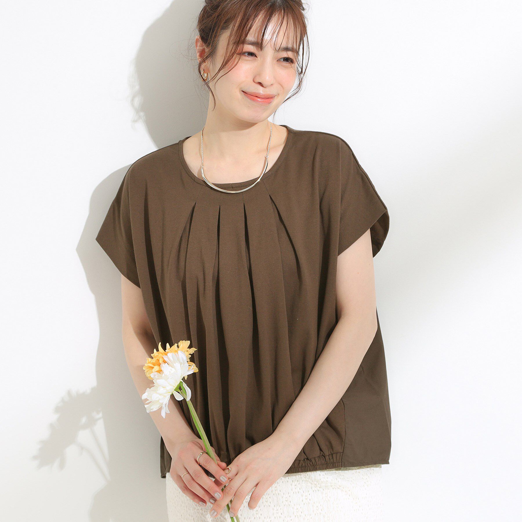 SHOO･LA･RUE「【S-LL】インせず着られる 異素材使い デザイントップス」|Tシャツ・カットソー|ブラウン(044)