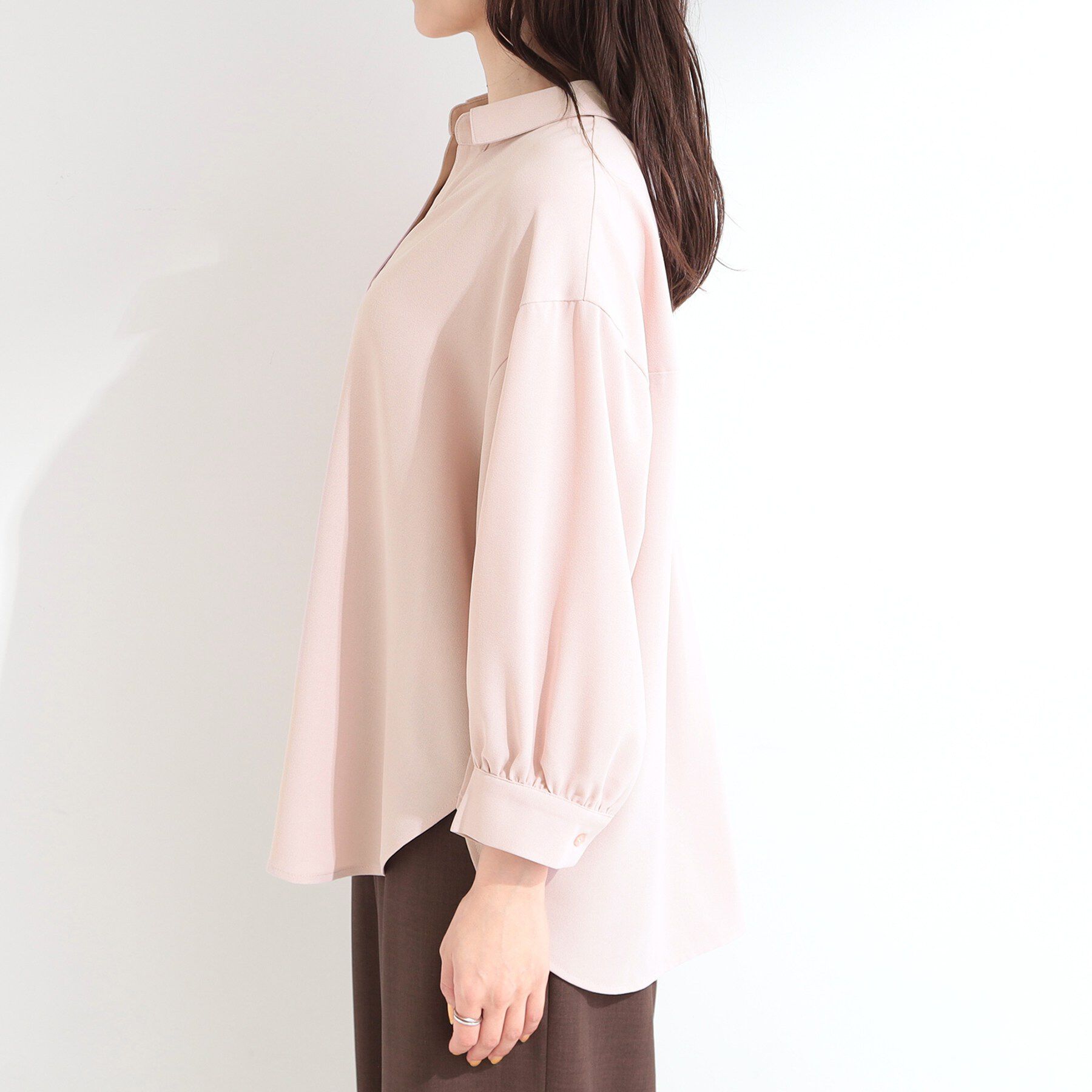 SHOO･LA･RUE「【S-LL/洗濯機可】後ろ姿も抜かりなく バックレースアップシャツ」|シャツ・ブラウス|