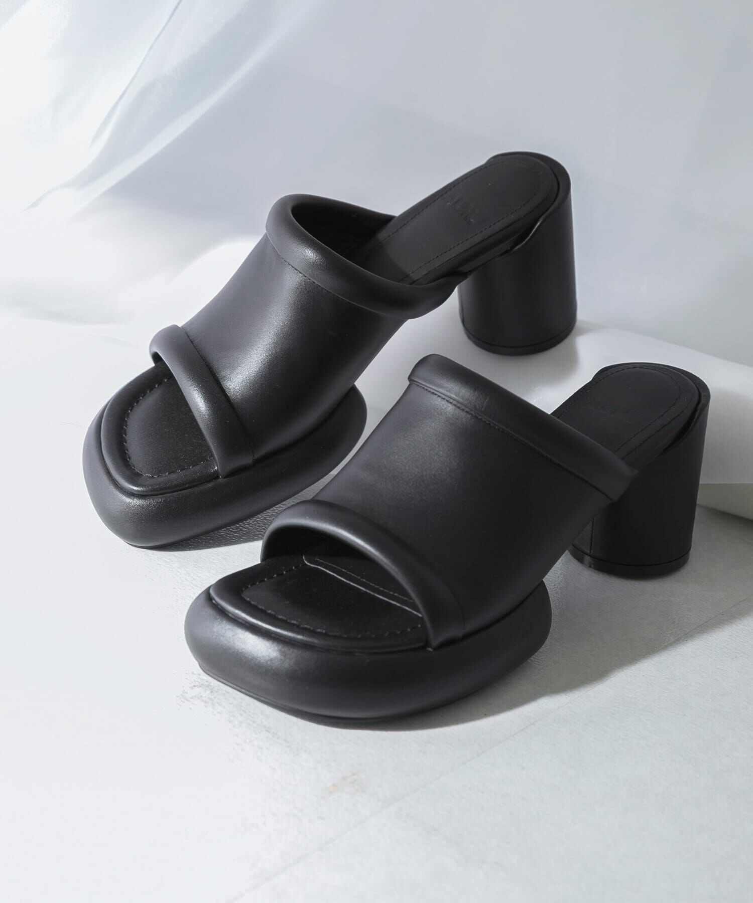 URBAN RESEARCH ROSSO「ALM.　CIELO LEATHER SANDALS」|サンダル|ブラック