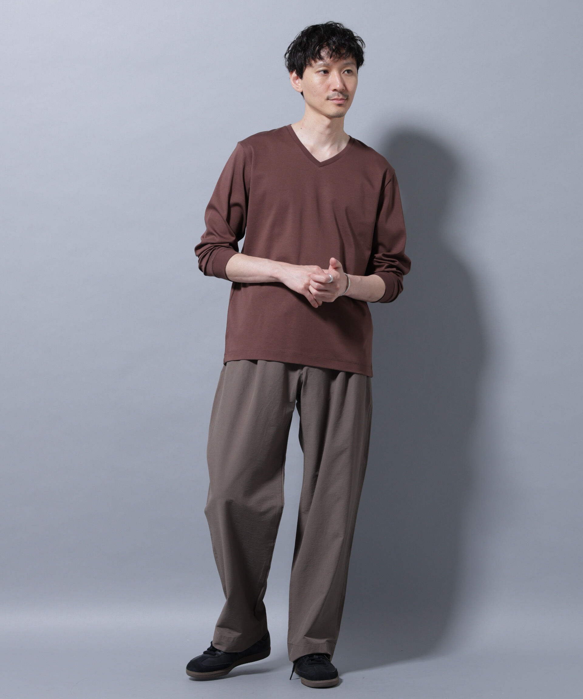 nano･universe「アンチスメルVネックTシャツ 長袖」|Tシャツ・カットソー|