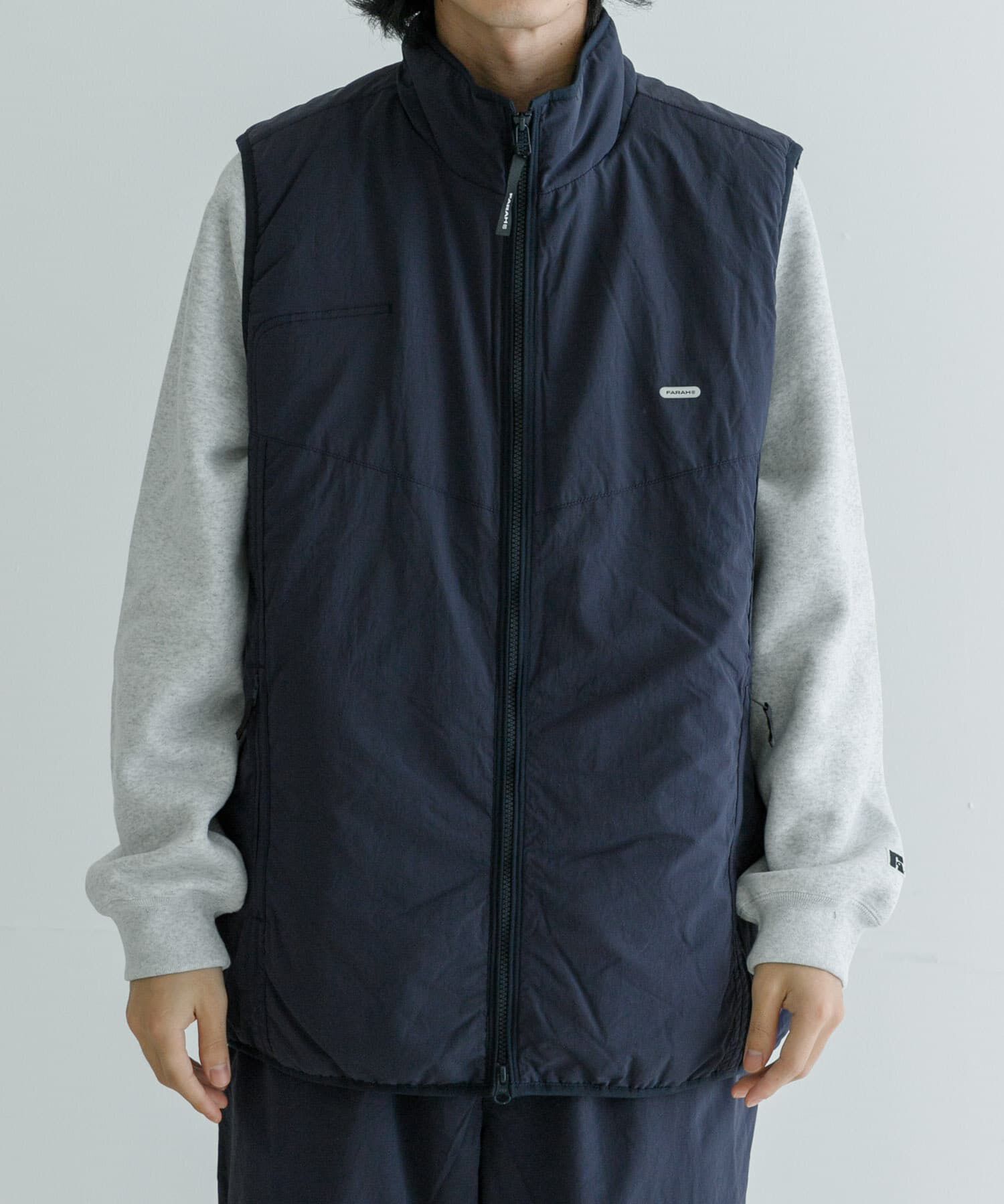 URBAN RESEARCH「FARAH　Nylon Zip Up Vest」|ダウンベスト・ベスト|ネイビー