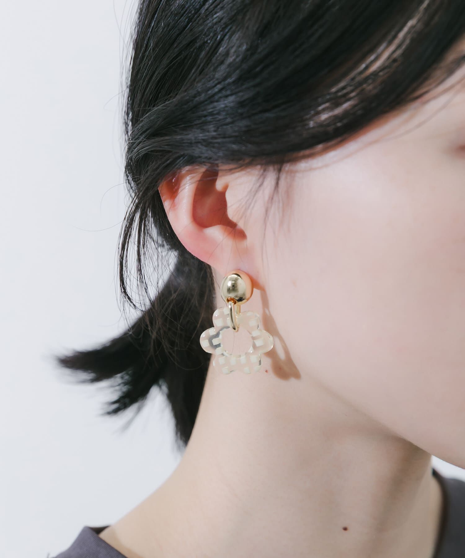 SMELLY「チェックフラワーピアス」|ピアス|