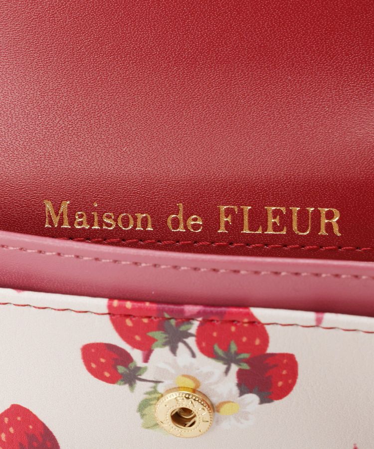 Maison de FLEUR「いちご柄カードケース」|財布|