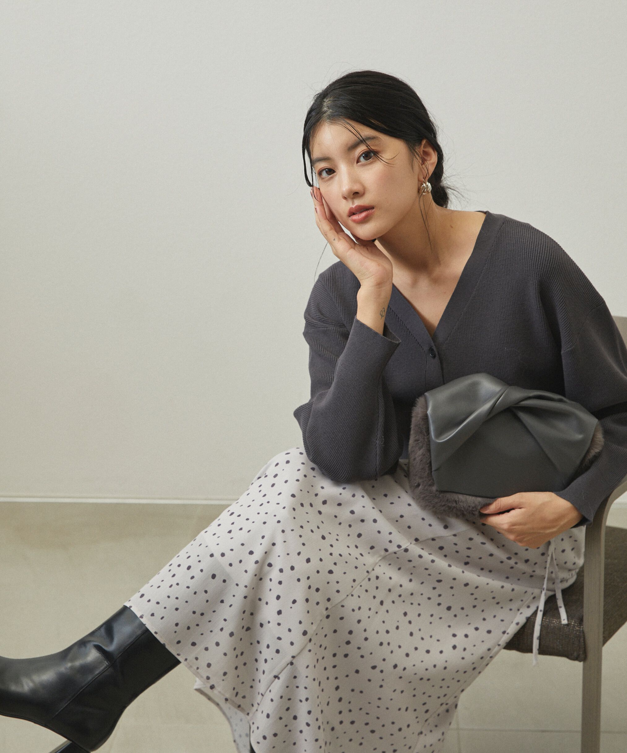 PROPORTION BODY DRESSING「ドロップショルダーカーデ　24AW」|カーディガン|チャコール2