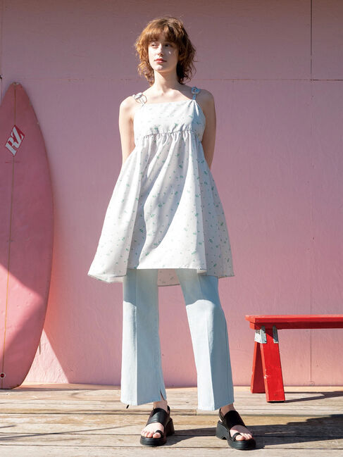 Te chichi TERRASSE「フレアデニムパンツ《2025summer catalog item》」|その他|サックスブルー
