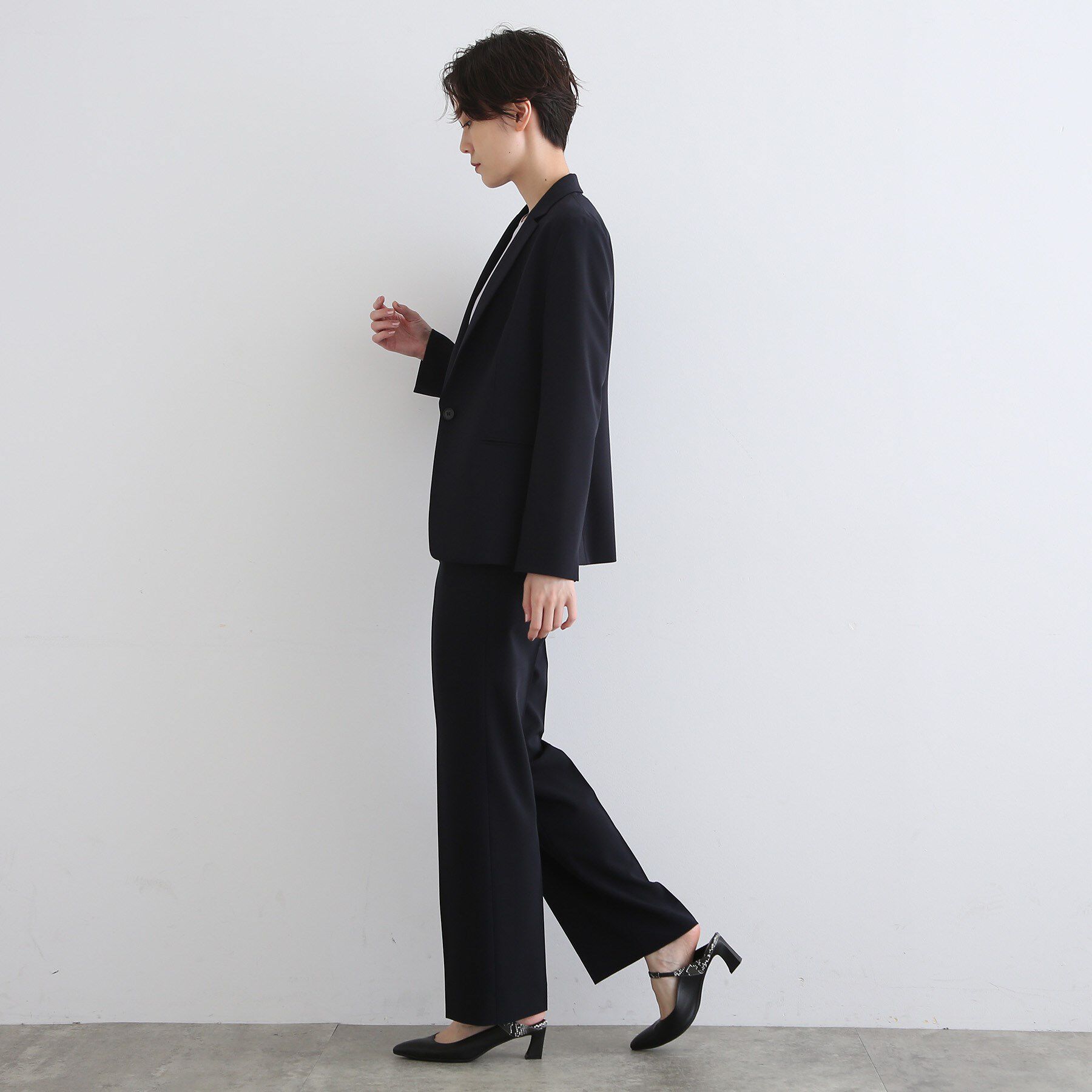 INDIVI「【洗える/日本製】ストレッチタックテーパードパンツ」|その他|