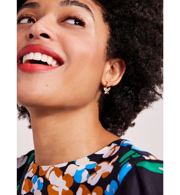 kate spade new york「ソーシャル バタフライ ハギー」|ピアス|