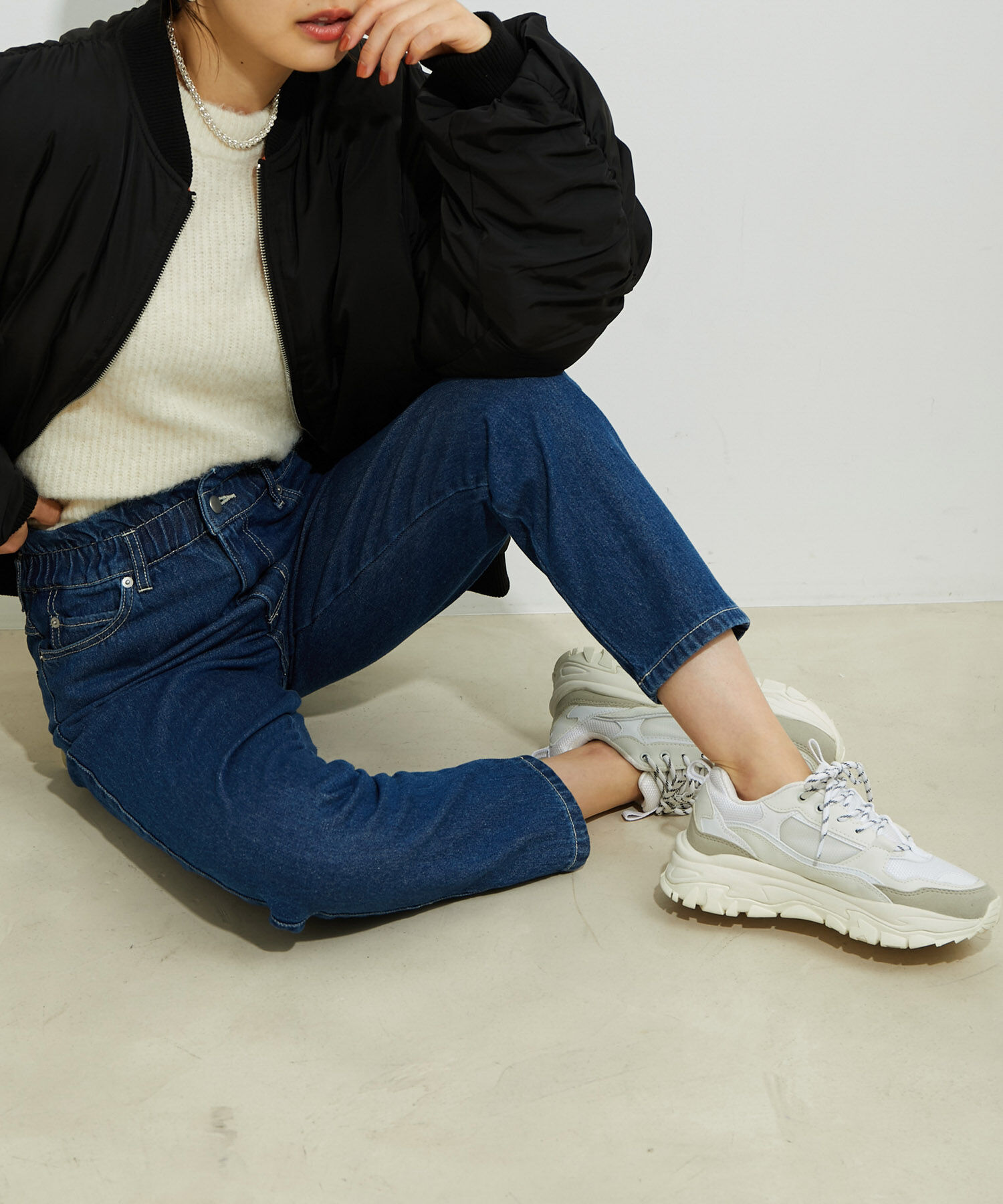 VIS「ウェストギャザーデニム&ツイルテーパードパンツ」|デニム|