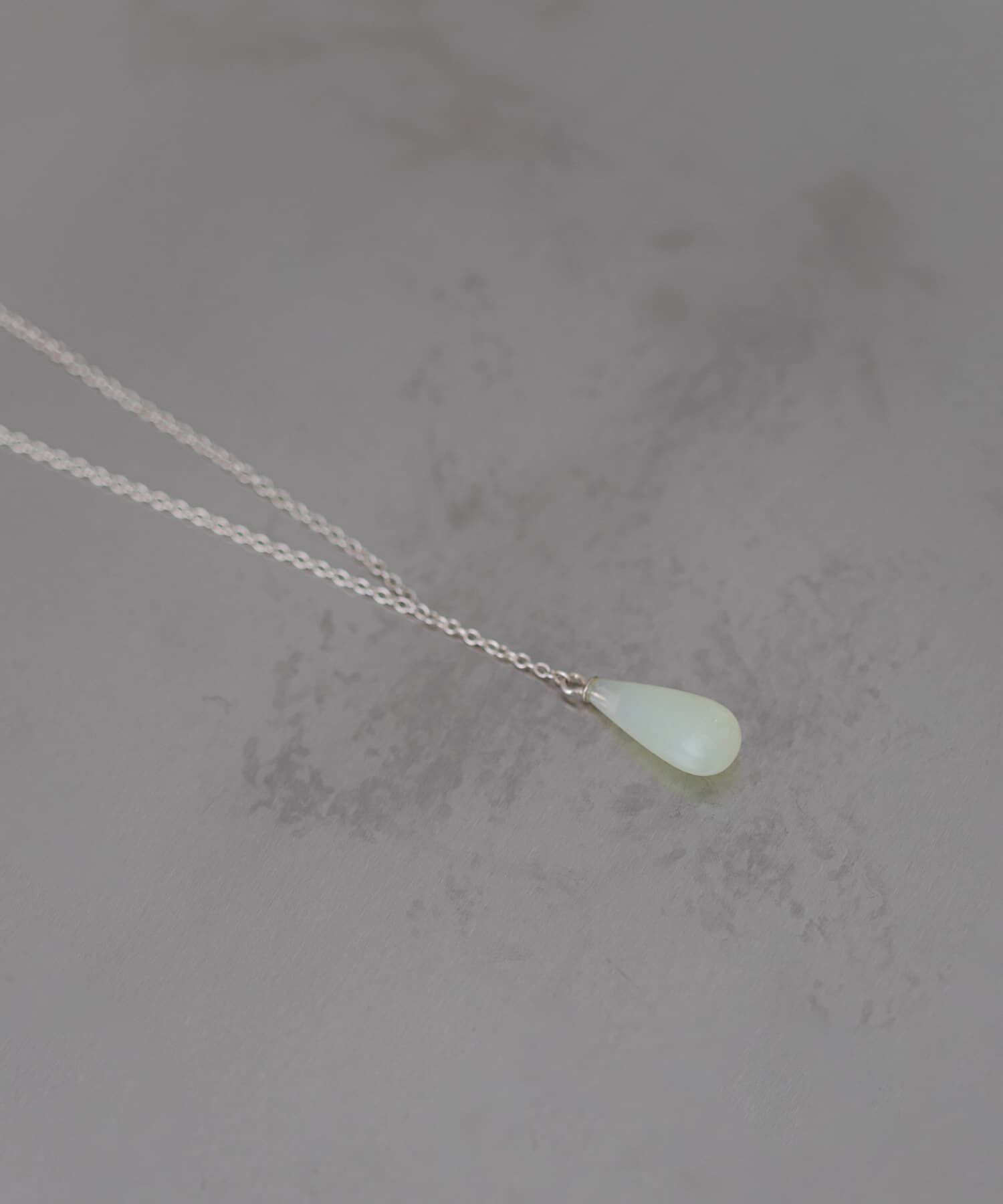 SMELLY「SMELLY so&rsquo;　newjade  swing necklace」|ネックレス|