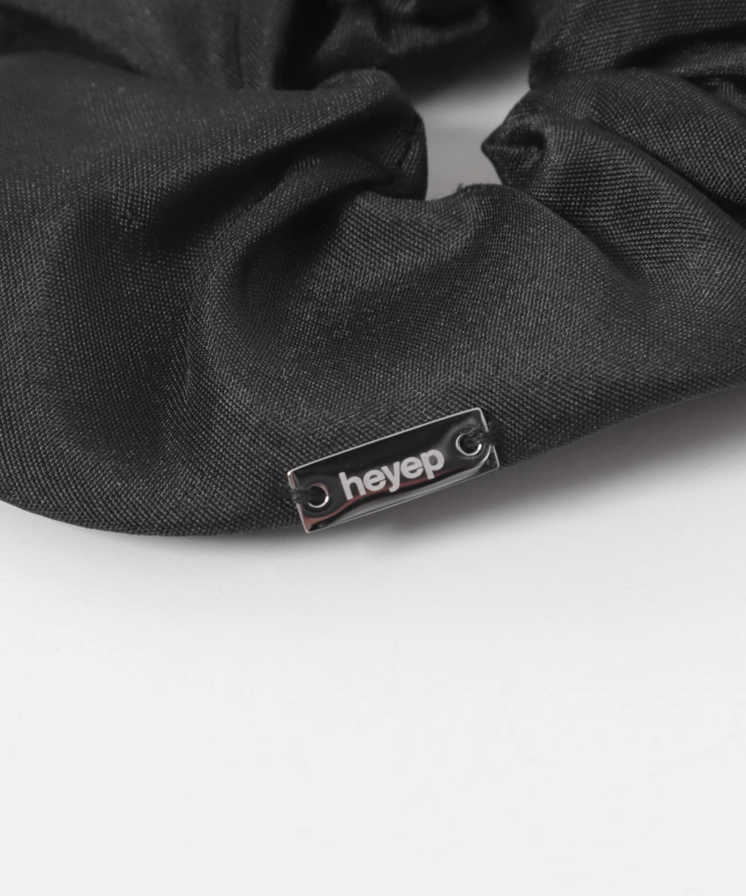 URBAN RESEARCH ROSSO「heyep　Silk Heart Scrunchie Medium」|ヘアゴム・シュシュ|