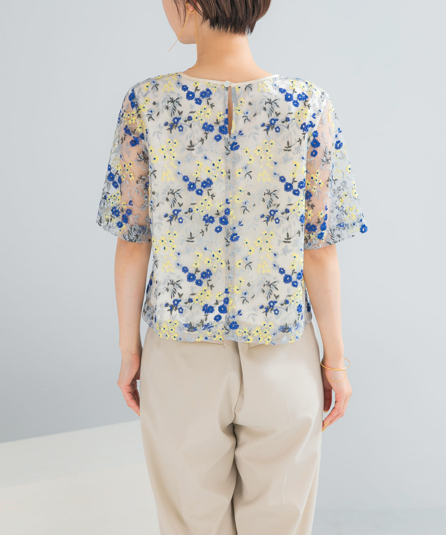 URBAN RESEARCH ROSSO「フラワー刺繍セミシアーブラウス」|シャツ・ブラウス|
