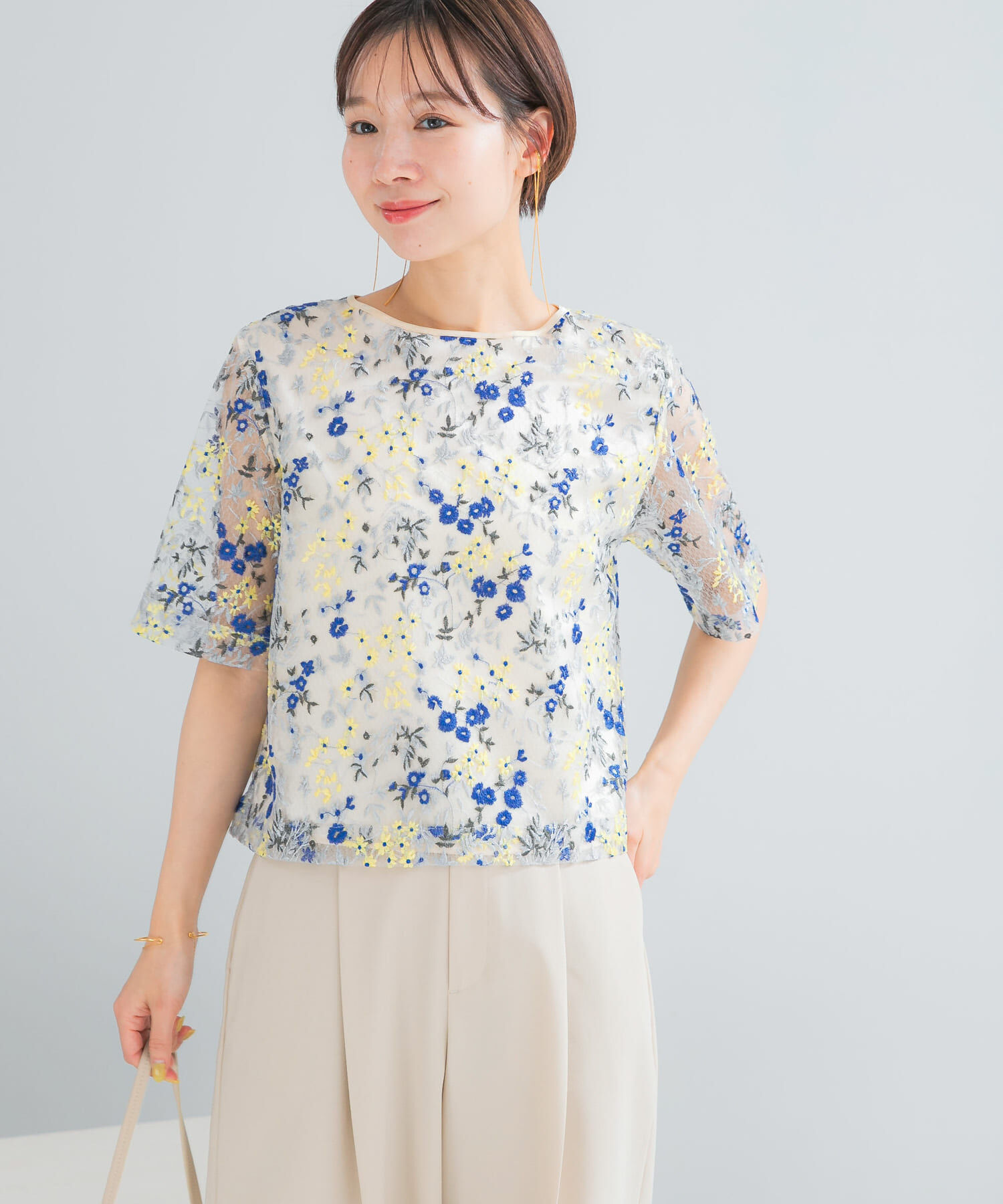 URBAN RESEARCH ROSSO「フラワー刺繍セミシアーブラウス」|シャツ・ブラウス|