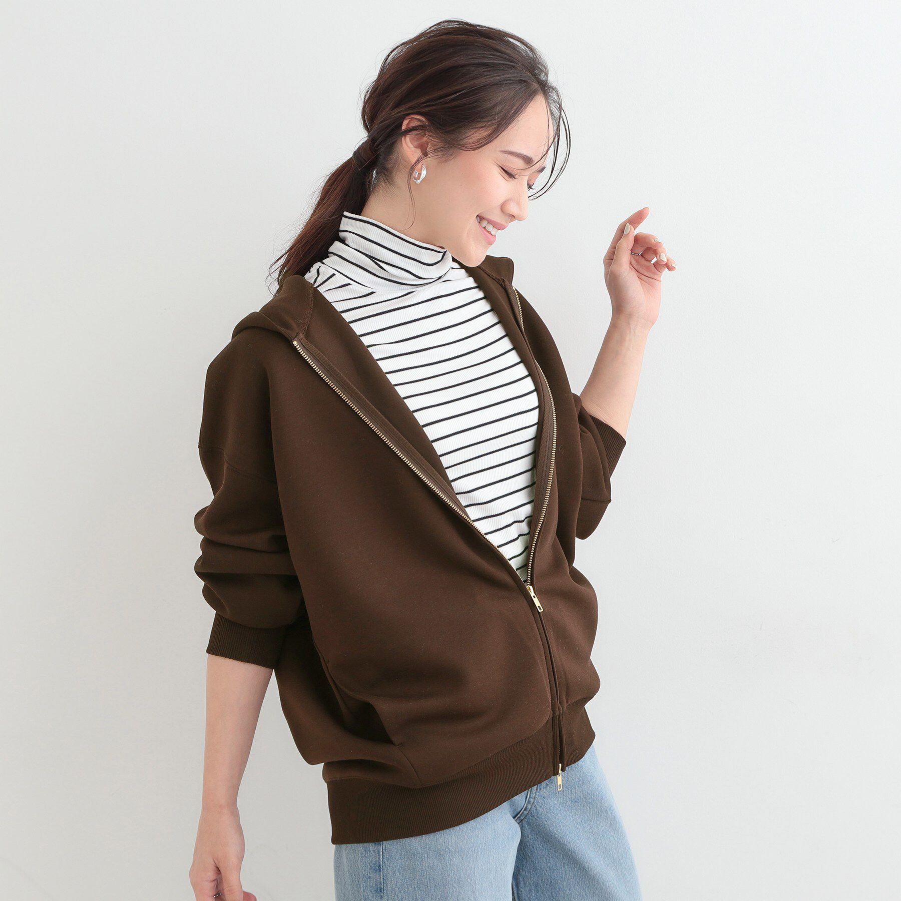 SHOO･LA･RUE「【セットアップ可/S-LL/なめらかタッチ】大人カジュアルスタイルに ZIPパーカ」|パーカー|