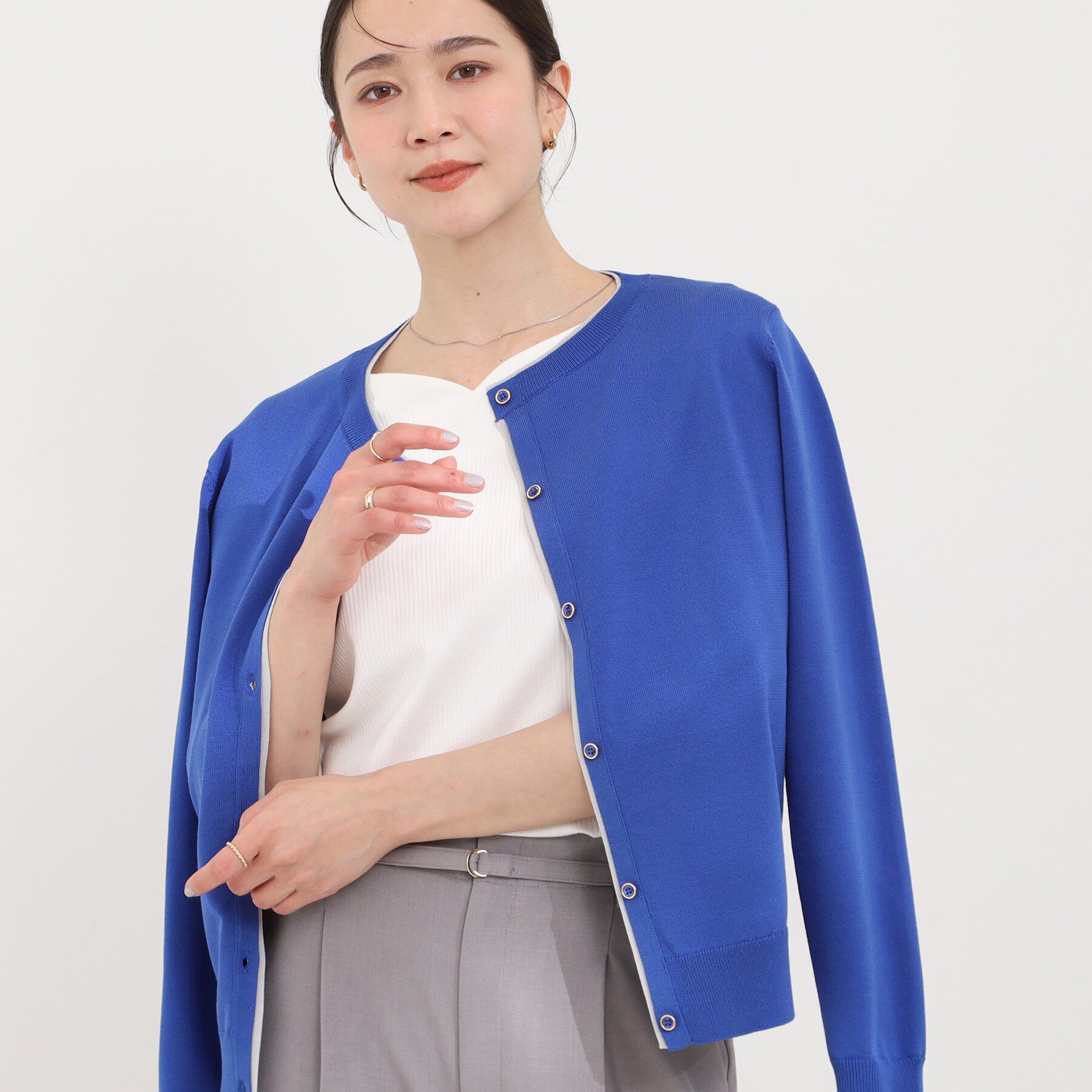SHOO･LA･RUE「【洗濯機可/S-LL】配色がコーデのアクセントに レイヤード風クルーカーディガン」|カーディガン|ブルー(593)