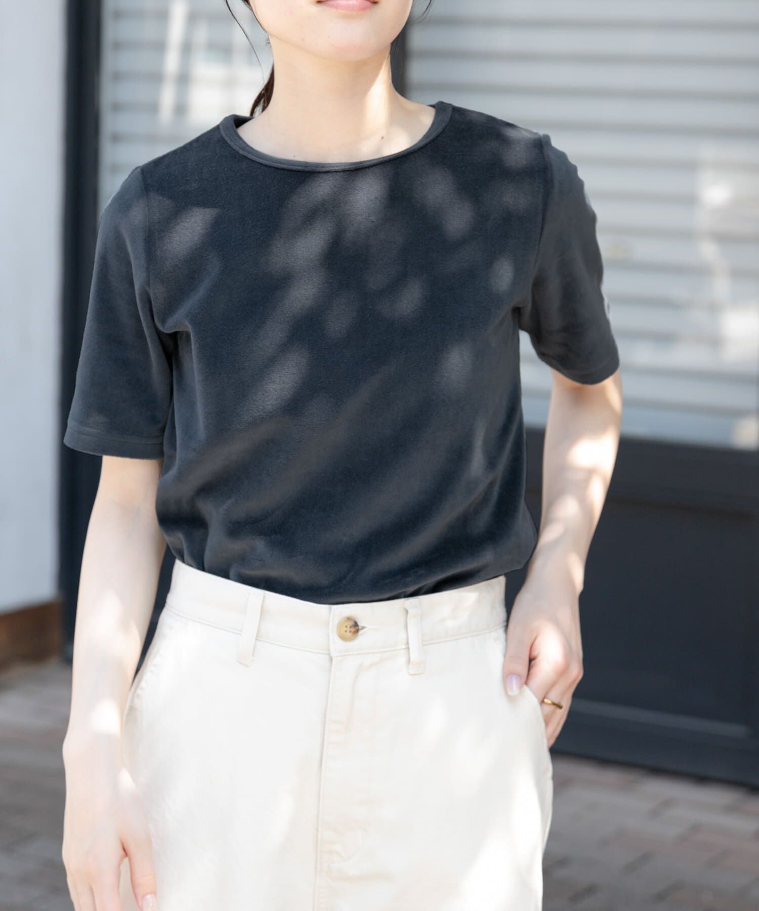 URBAN RESEARCH DOORS「FORK&SPOON　ベロアショートスリーブTシャツ」|Tシャツ・カットソー|チャコールグレー