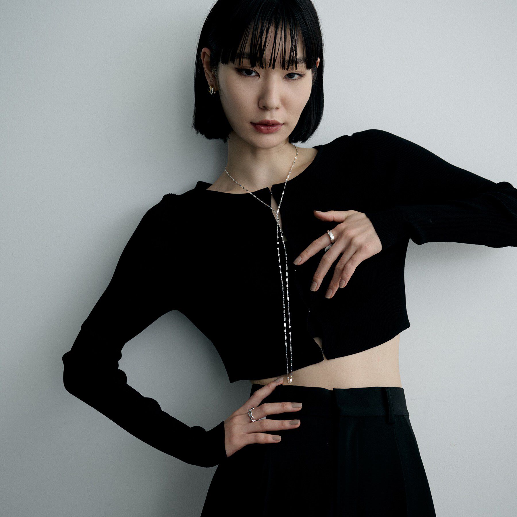 COCOSHNIK ONKITSCH「シルバー デザインチェーン デュアルペタル フリンジYネックレス」|ネックレス|