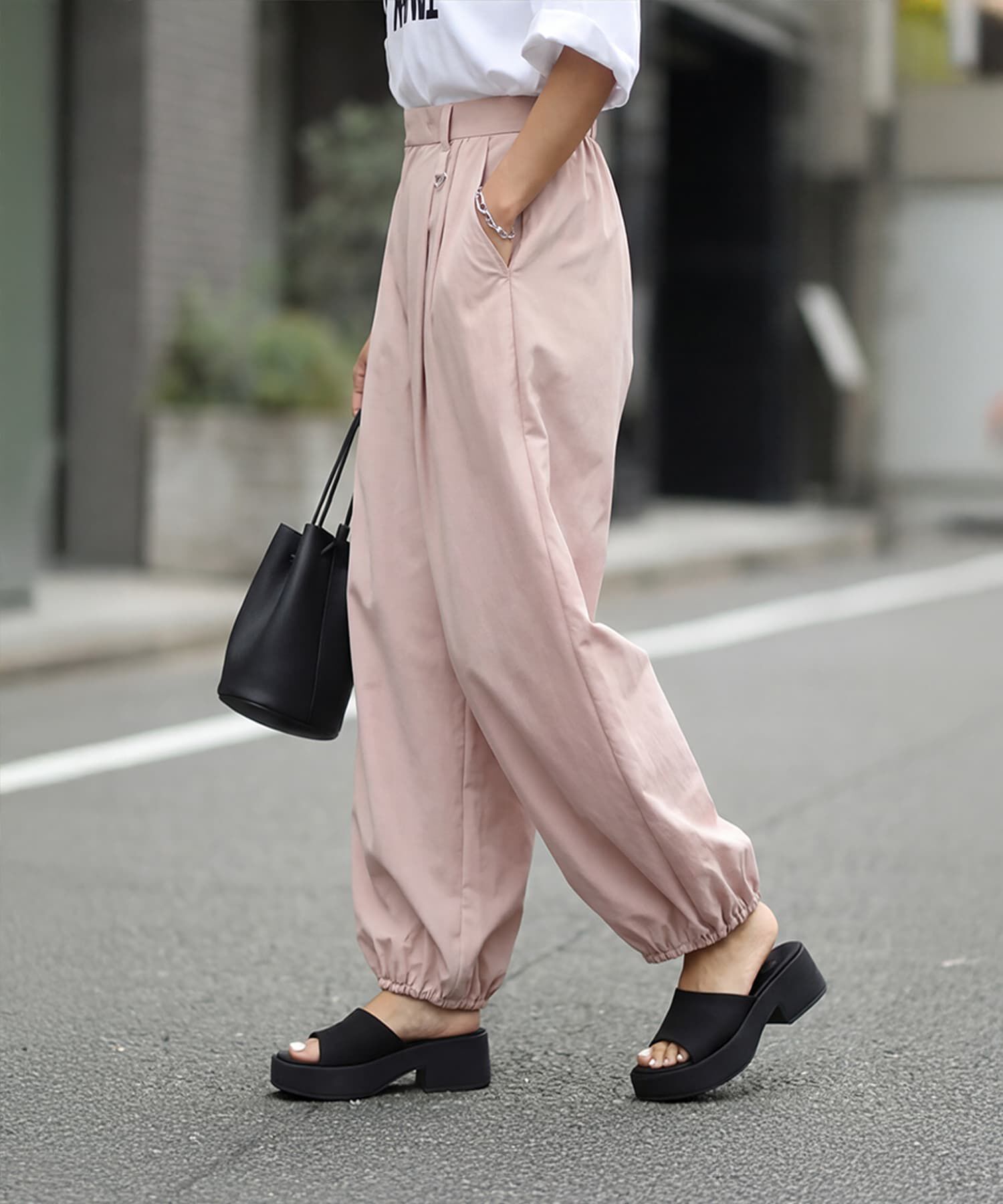 STYLE DELI「【selection】しなやかライトなタックパラシュートパンツ」|スラックス|