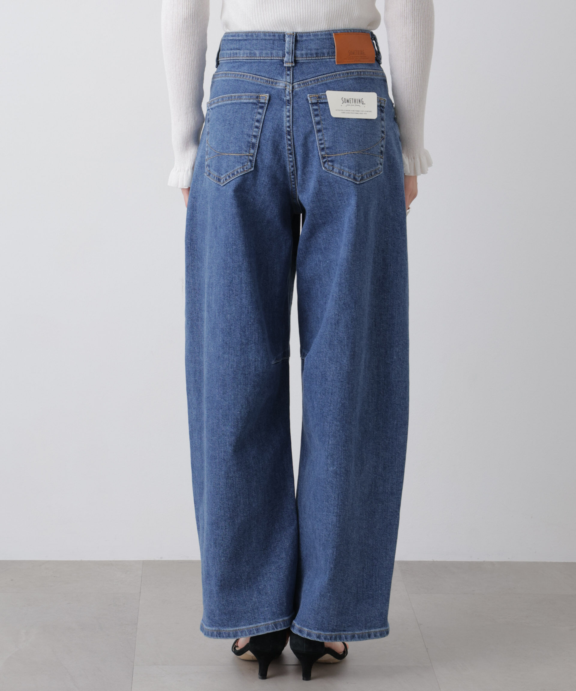 nano･universe「SOMETHING/HANA TUCK CURVE TAPERED」|チノ|