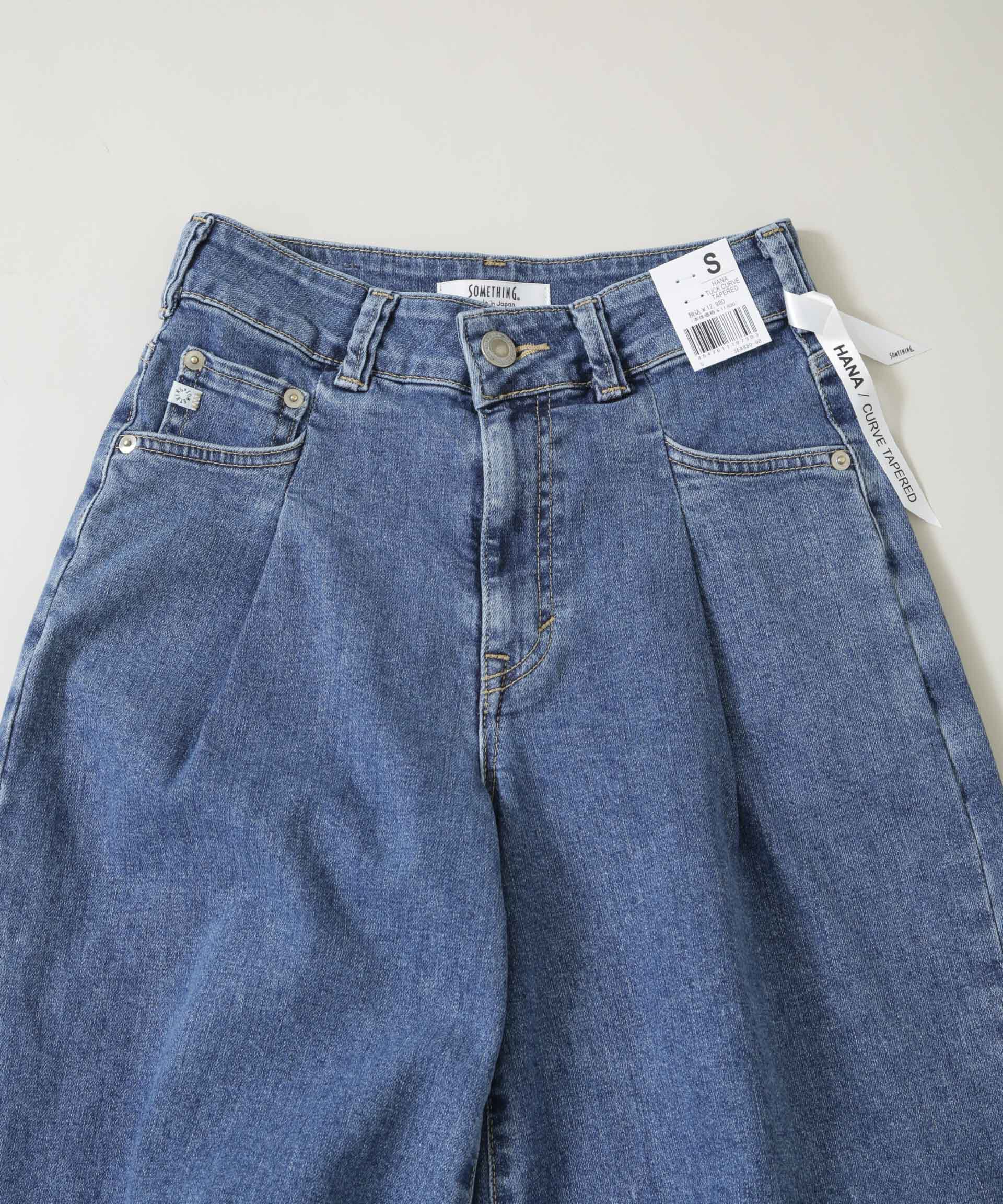 nano･universe「SOMETHING/HANA TUCK CURVE TAPERED」|チノ|