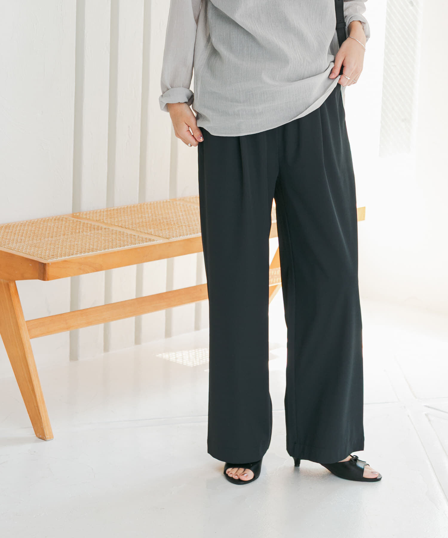 URBAN RESEARCH DOORS「『仁村紗和さん着用』『UR TECH』サマシェアストレートイージーパンツ」|その他|