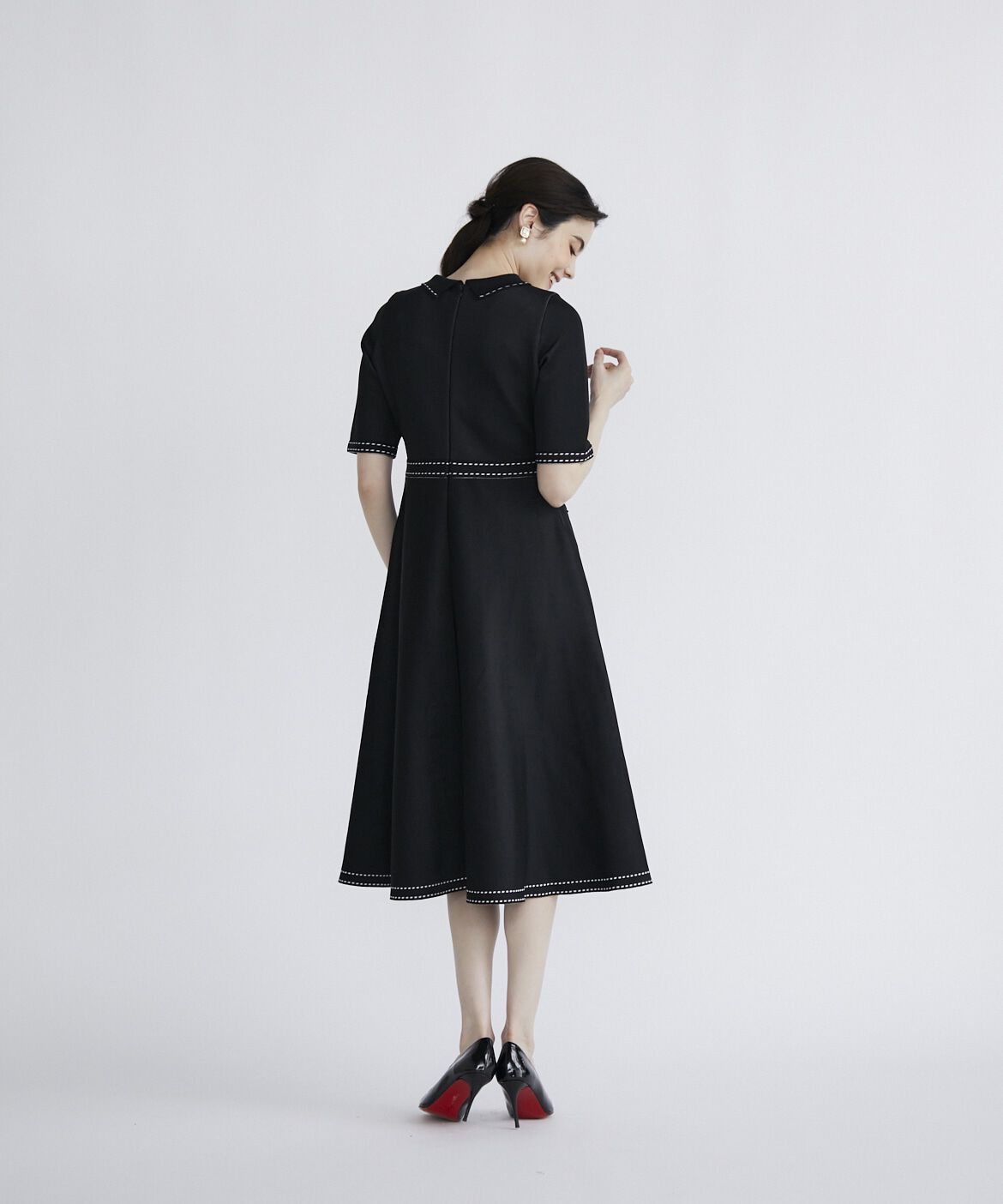 Maglie le cassetto「《M Maglie le cassetto》ステッチポロ衿ニットワンピース」|ワンピース|