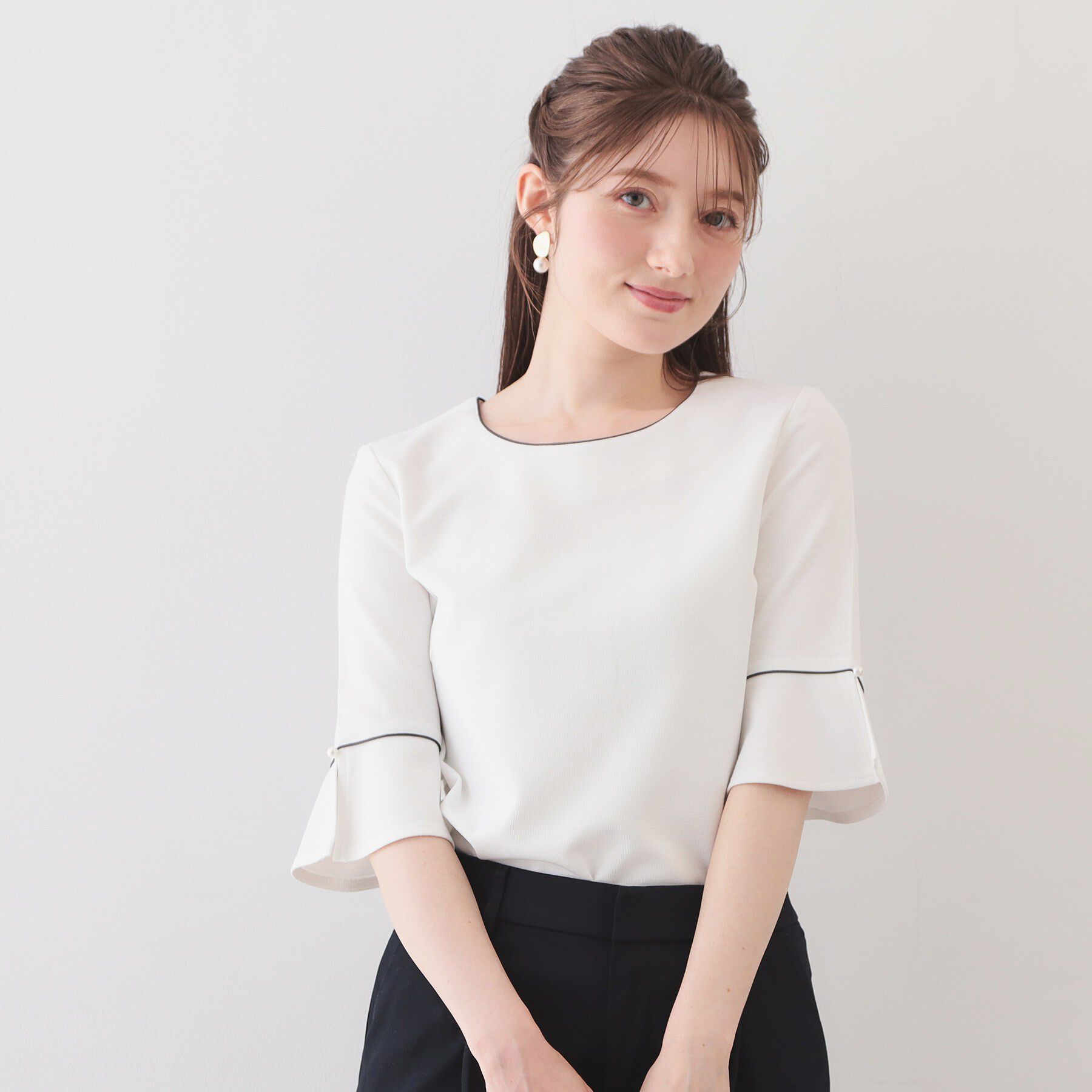 index「【接触冷感/UVケア】フレアスリーブバイカラートップス《洗濯機OK》」|Tシャツ・カットソー|