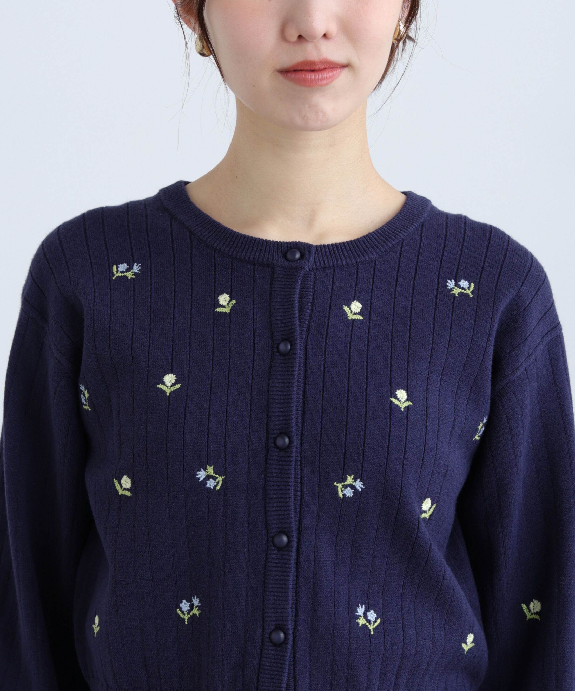  「フラワー刺繍針抜きニットカーディガン」|ニット・セーター|