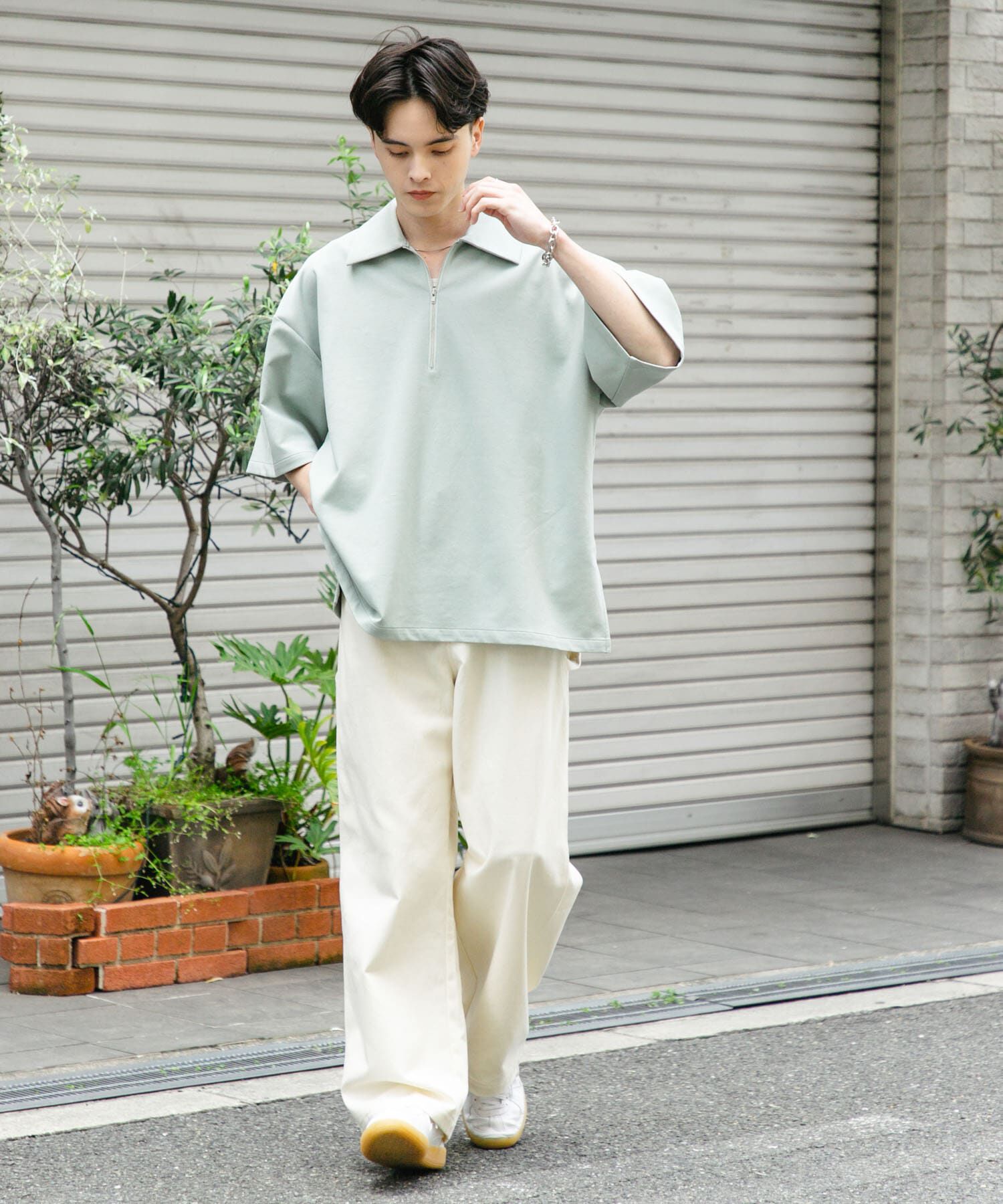 SENSE OF PLACE by URBAN RESEARCH「『ユニセックス』ダンボールポンチハーフジップショートスリーブTシャツ」|Tシャツ・カットソー|
