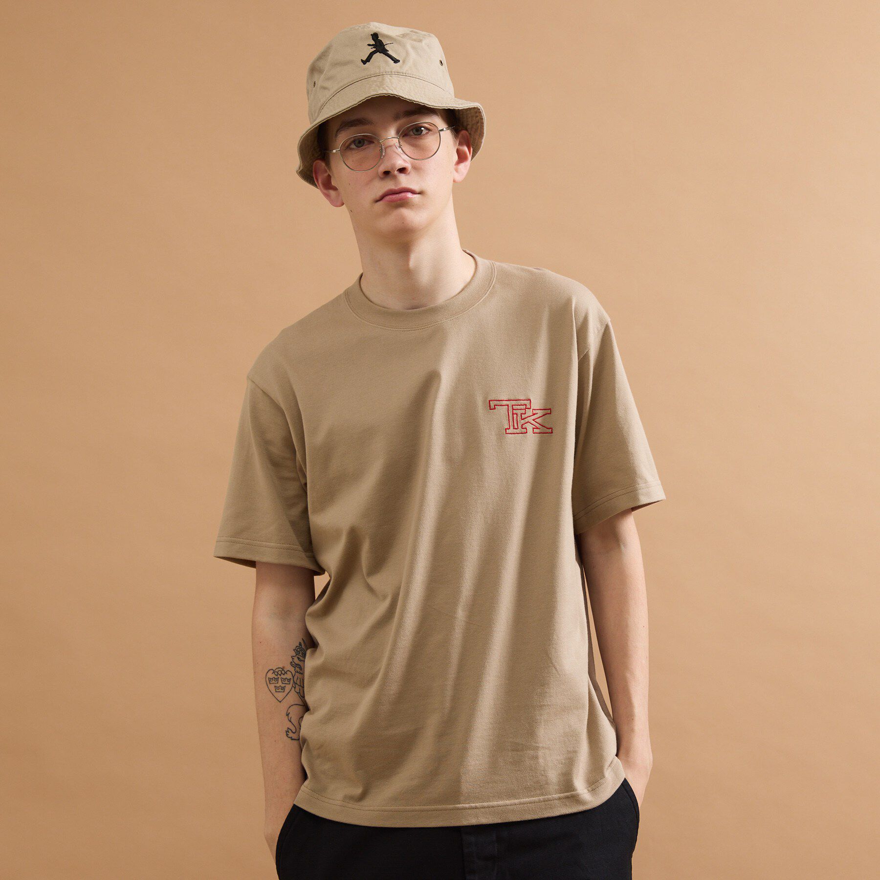 40CARATS&525「【Sサイズ～】TKワンポイント刺繍半袖Tシャツ」|Tシャツ・カットソー|