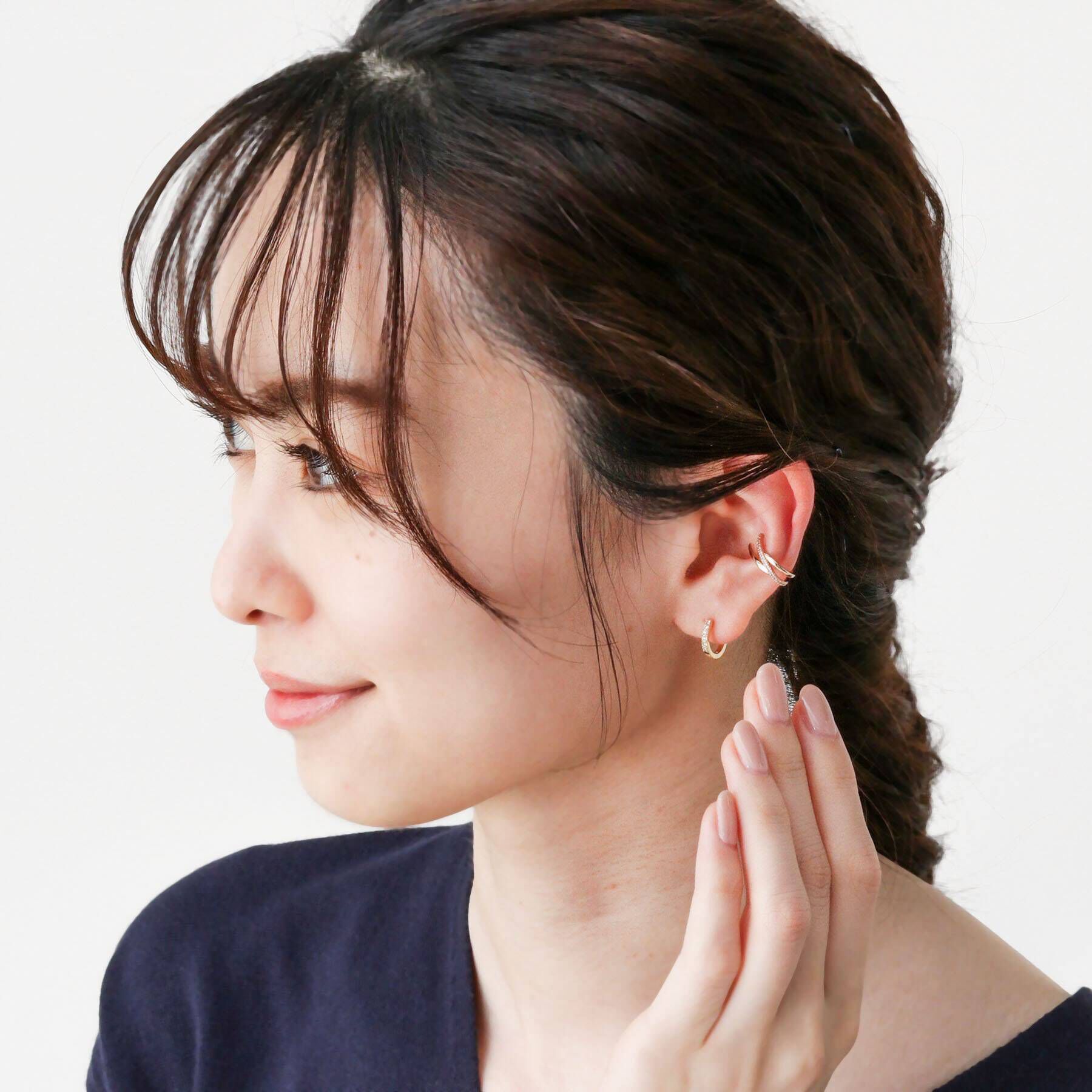 COCOSHNIK「K18ダイヤモンド 平打ち中折れ フープピアス」|ピアス|