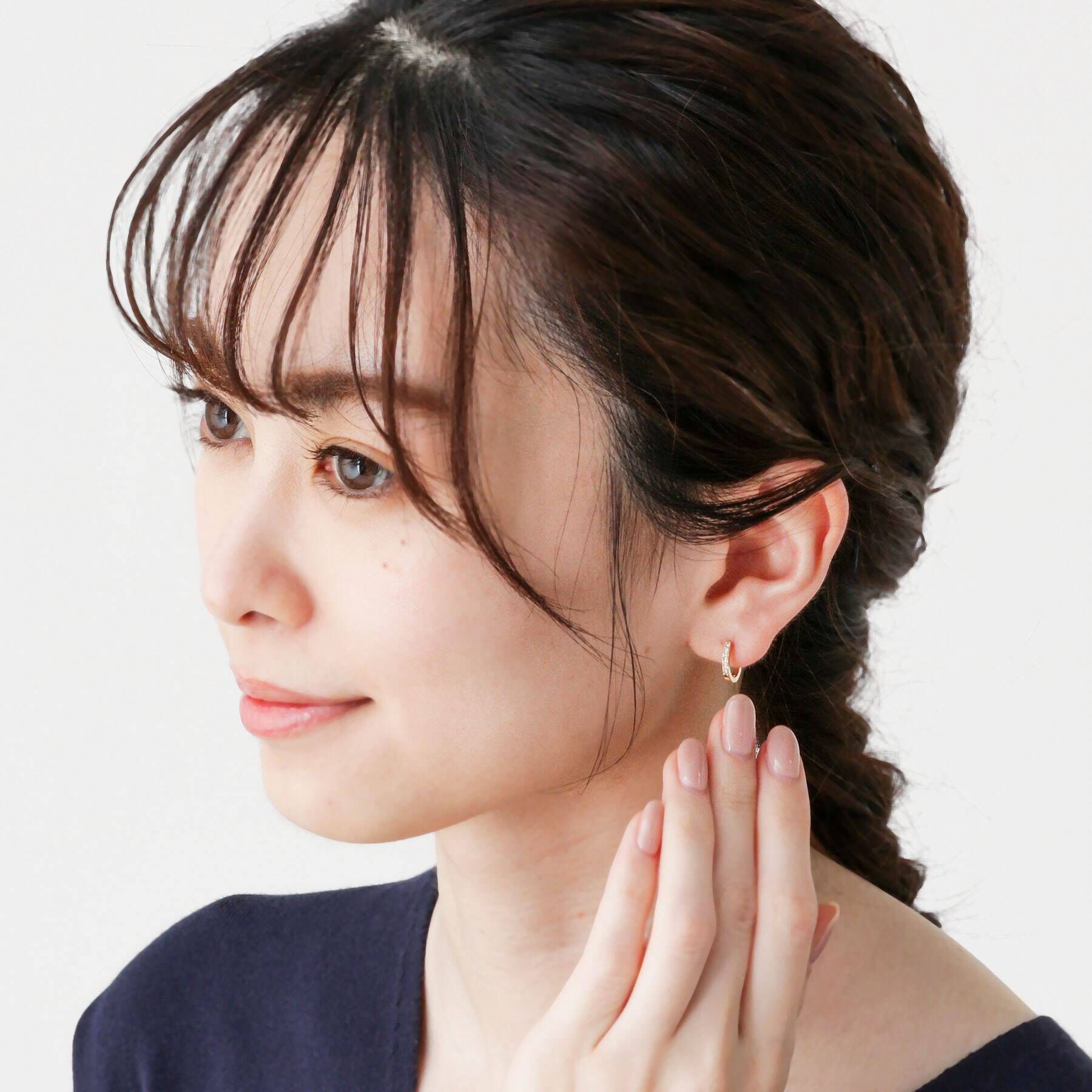 COCOSHNIK「K18ダイヤモンド 平打ち中折れ フープピアス」|ピアス|