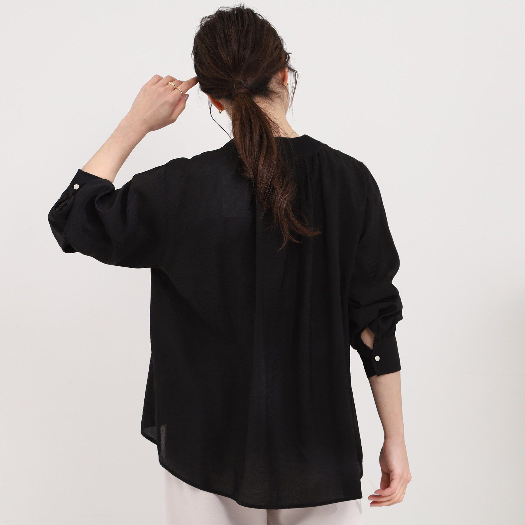 SHOO･LA･RUE「【S-LL/体型カバー/Aライン】身体のラインを拾いにくい シアーシャツカーディガン」|シャツ・ブラウス|