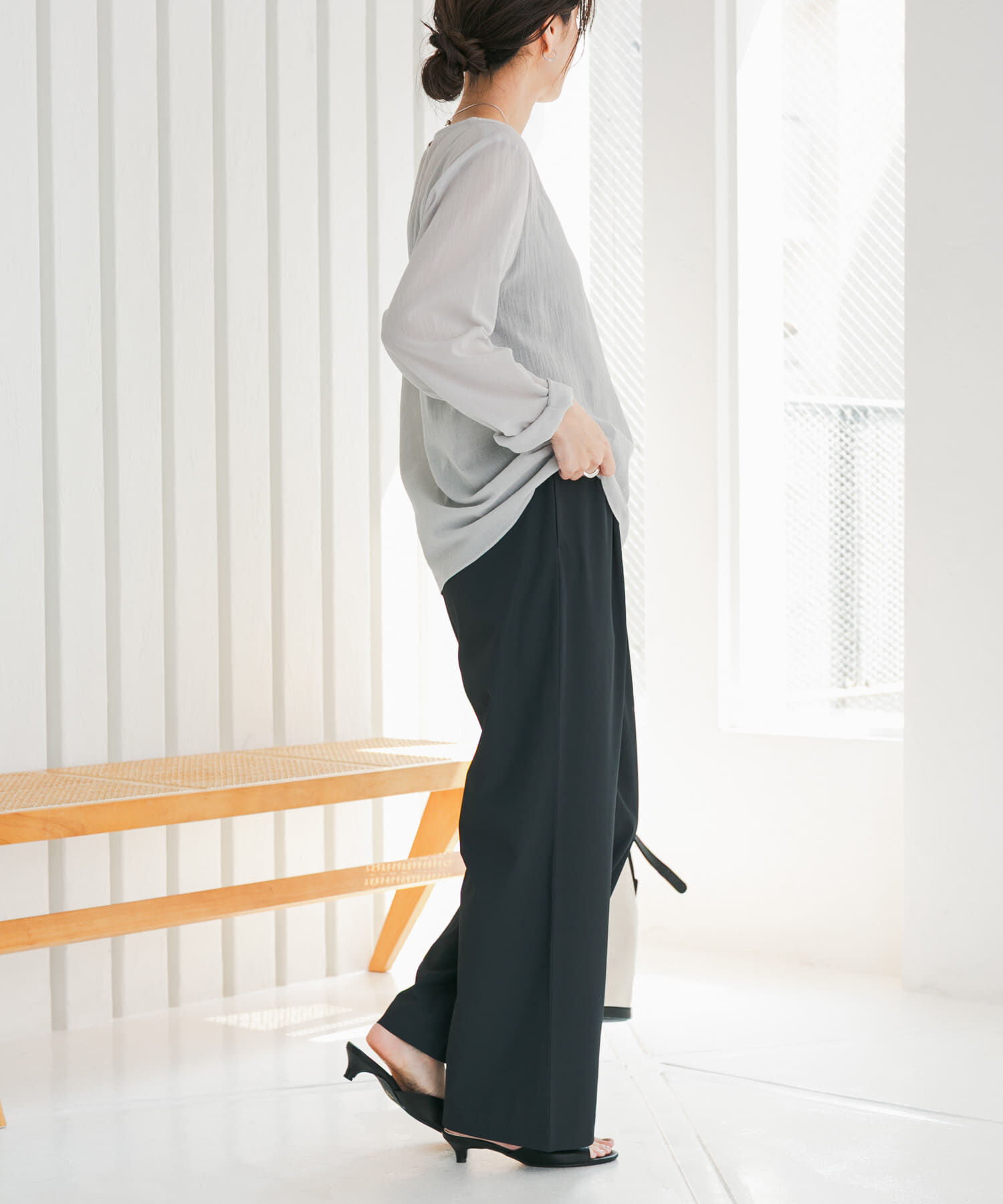 URBAN RESEARCH DOORS「『仁村紗和さん着用』『UR TECH』サマシェアストレートイージーパンツ」|その他|