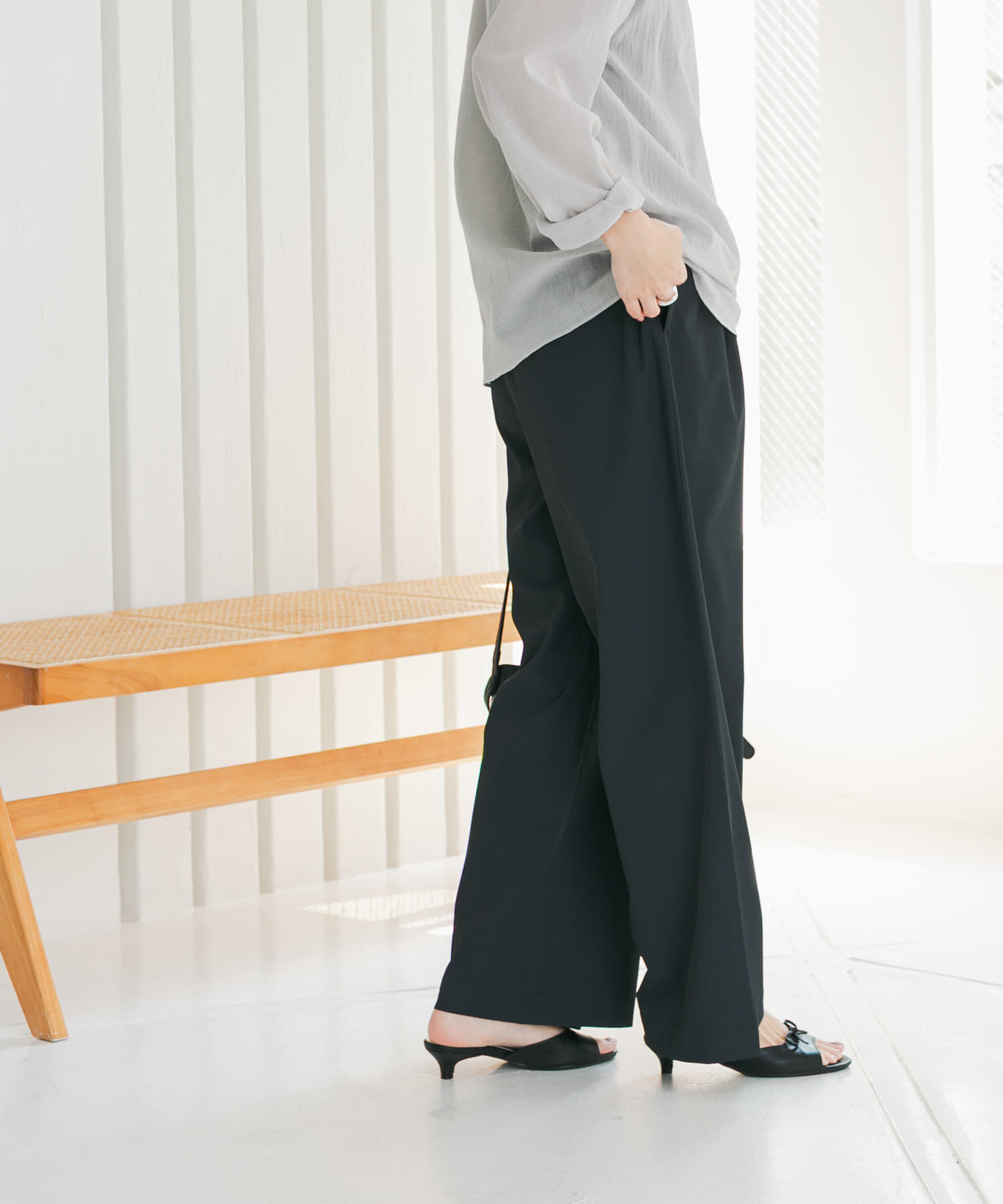 URBAN RESEARCH DOORS「『仁村紗和さん着用』『UR TECH』サマシェアストレートイージーパンツ」|その他|