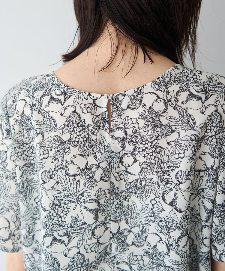 YECCA VECCA「ラインフルーツ柄ラッフルブラウス」|シャツ・ブラウス|
