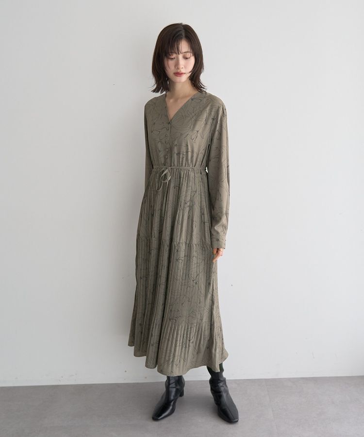 YECCA VECCA「ラインボタニカル柄プリーツワンピース」|ワンピース|